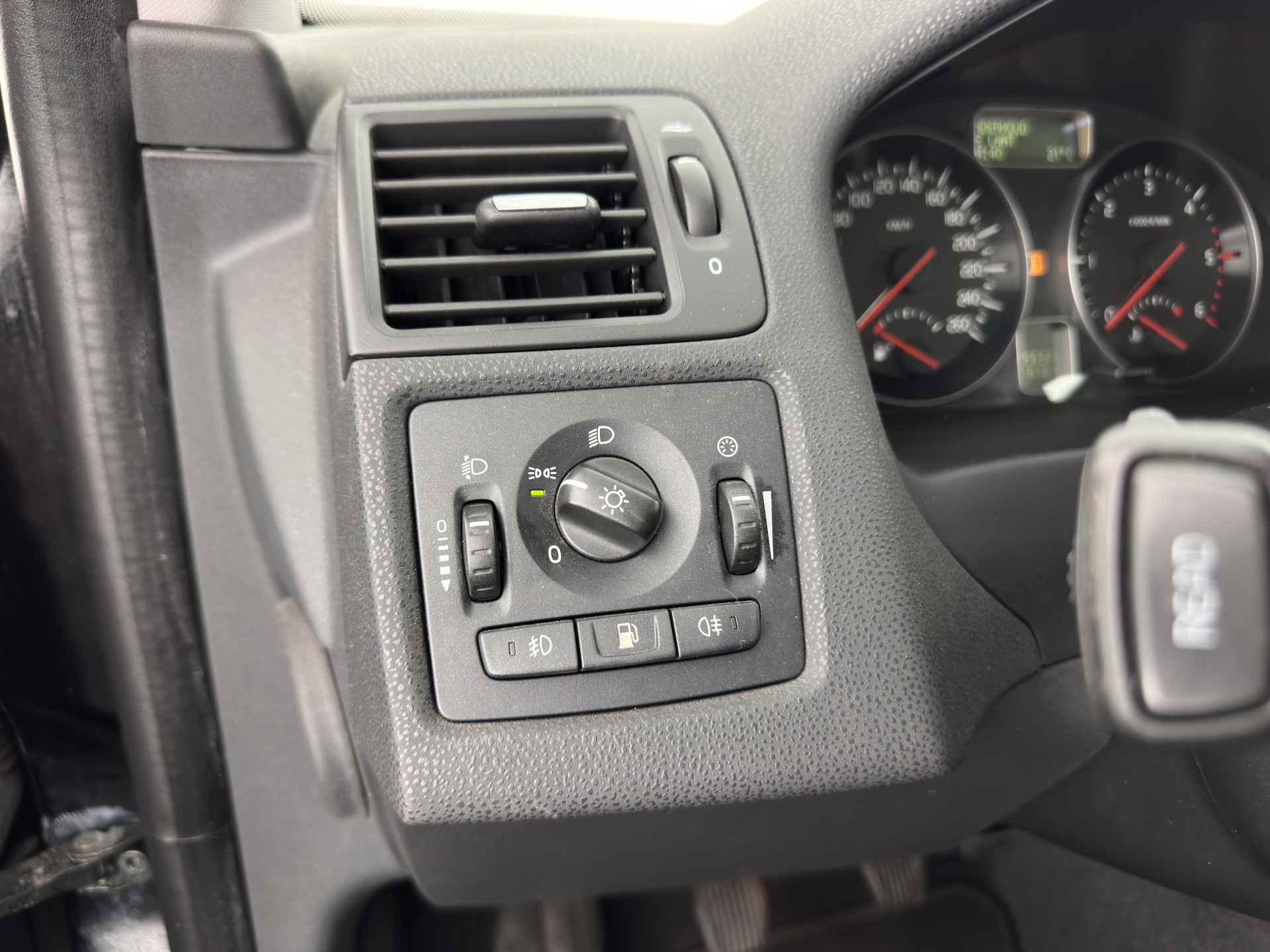 Volvo V50 1.6 D2 S/S Sport *COMFORT-SEATS | ECC | PDC | TOWBAR | 17"ALU*