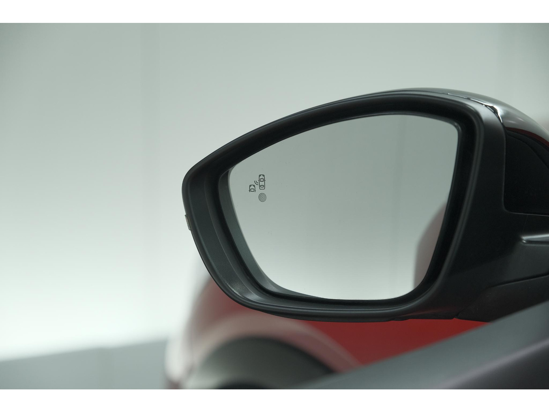 Peugeot 208 PureTech 130 EAT8 GT | Panoramadak | Camera | Apple Carplay | Stoelverwarming