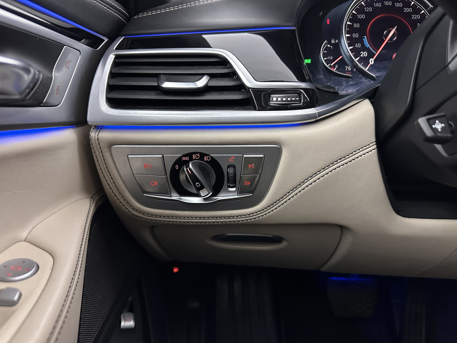 BMW 7-serie 740Le xDrive iPerformance High Executive (Plug-In) Aut. *PANO | LEATHER | MASSAGE | HARMAN/KARDON | MEMORY-PACK | BLIS | TOPVIEW |  HEAD-UP | ADAPTIVE-CRUISE | FULL-LED | ENTERTAINMENT | DAB+ | ..