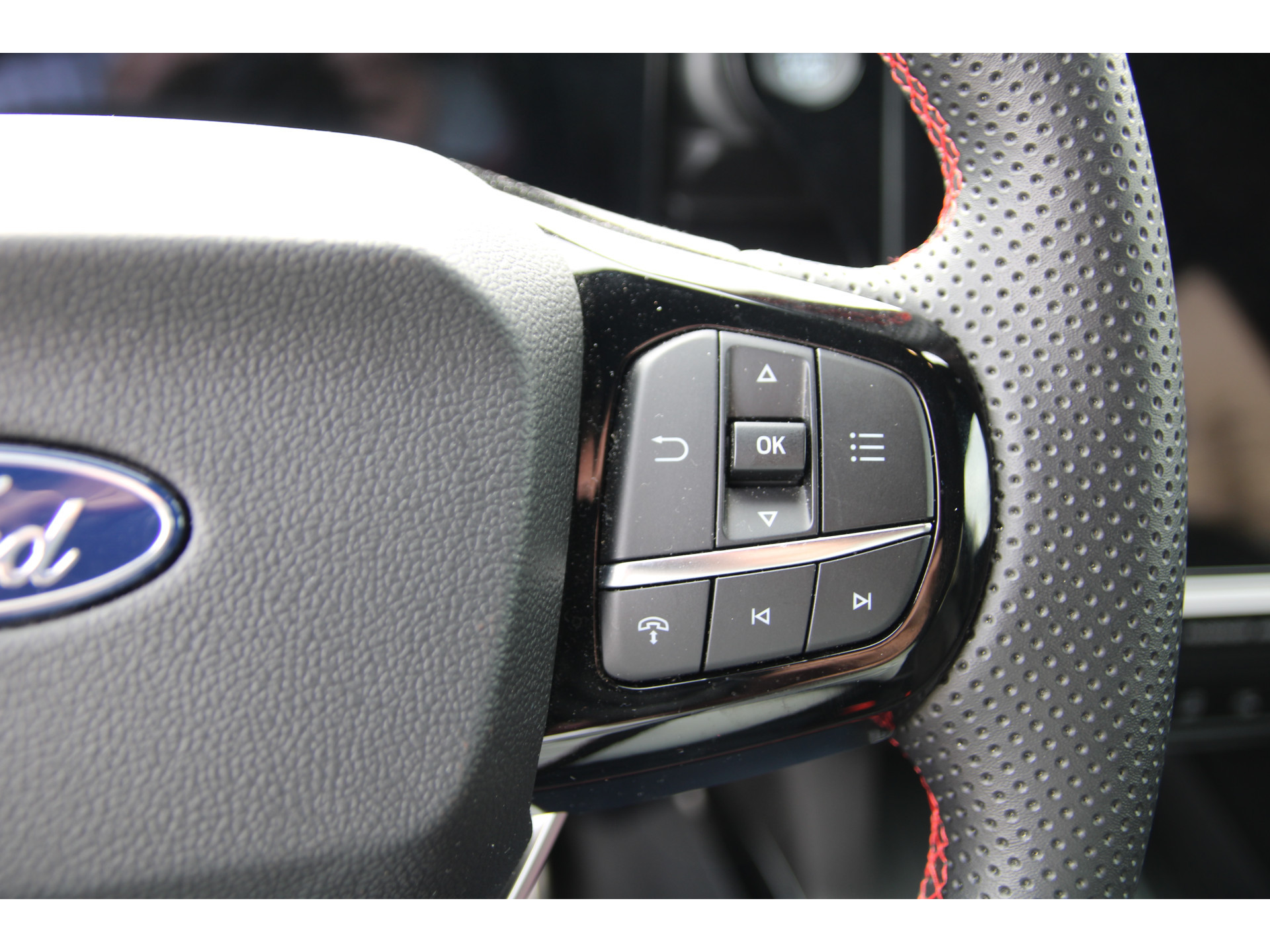 Ford Puma 1.0 EcoBoost 125 PK Hybrid Automaat ST-Line X WINTER PACK | BLIS | CAMERA |