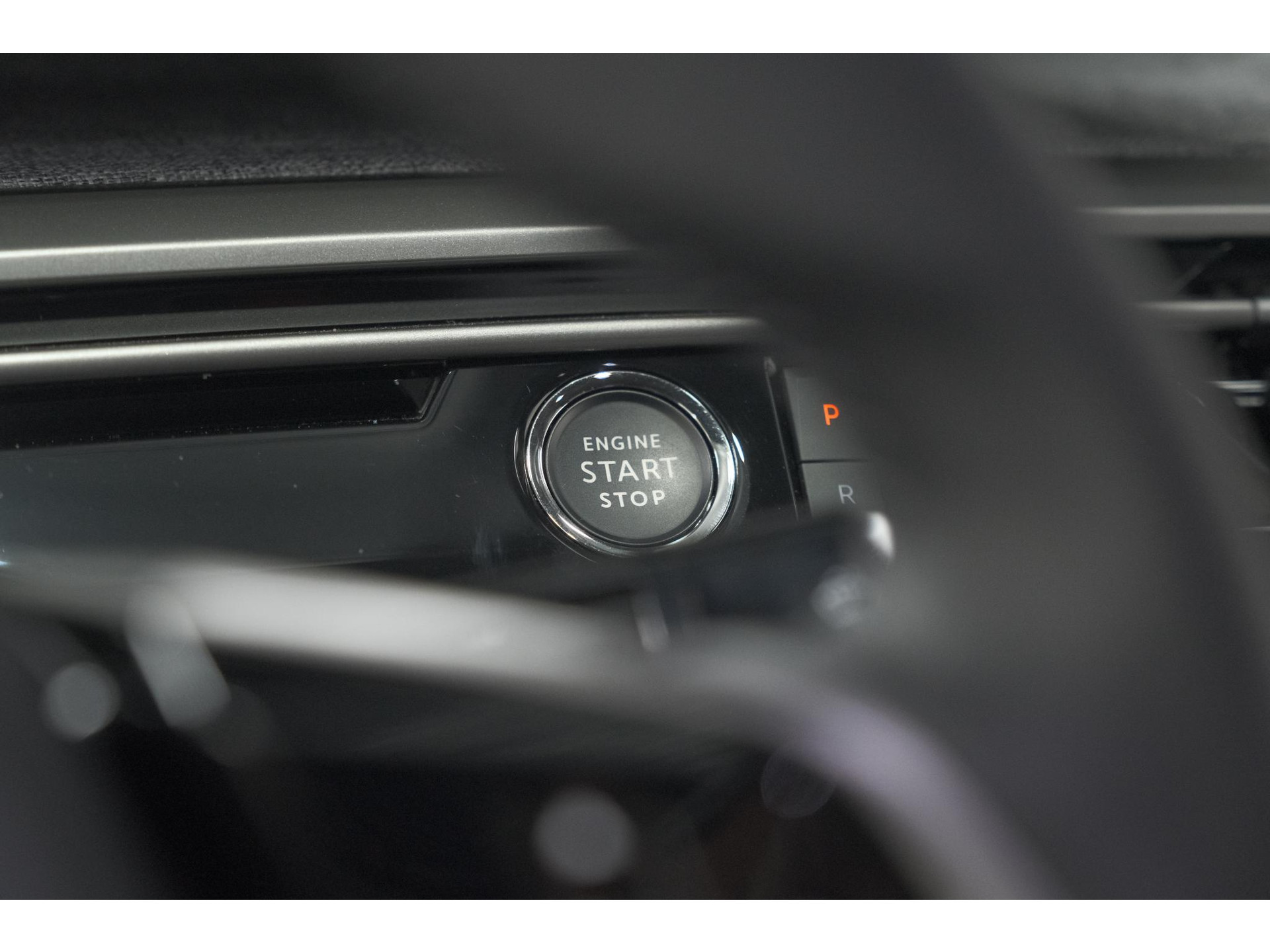 Peugeot 3008 136 Hybrid e-DCS6 Allure | Stoelverwarming | Camera | Apple Carplay