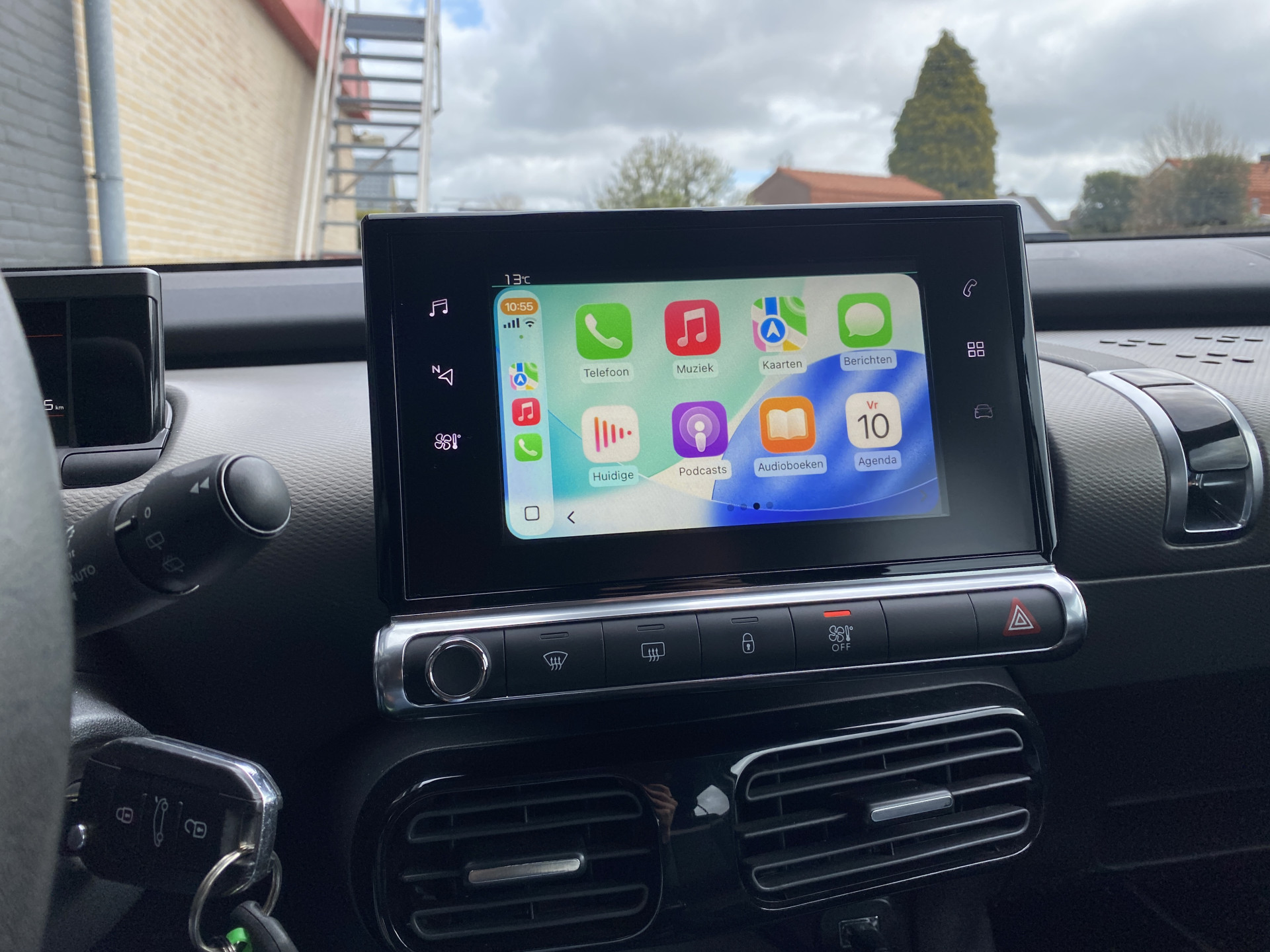 Citroën C4 Cactus 1.2 PureTech Business | navigatie | trekhaak | cruise control | parkeersensoren | apple carplay/android auto