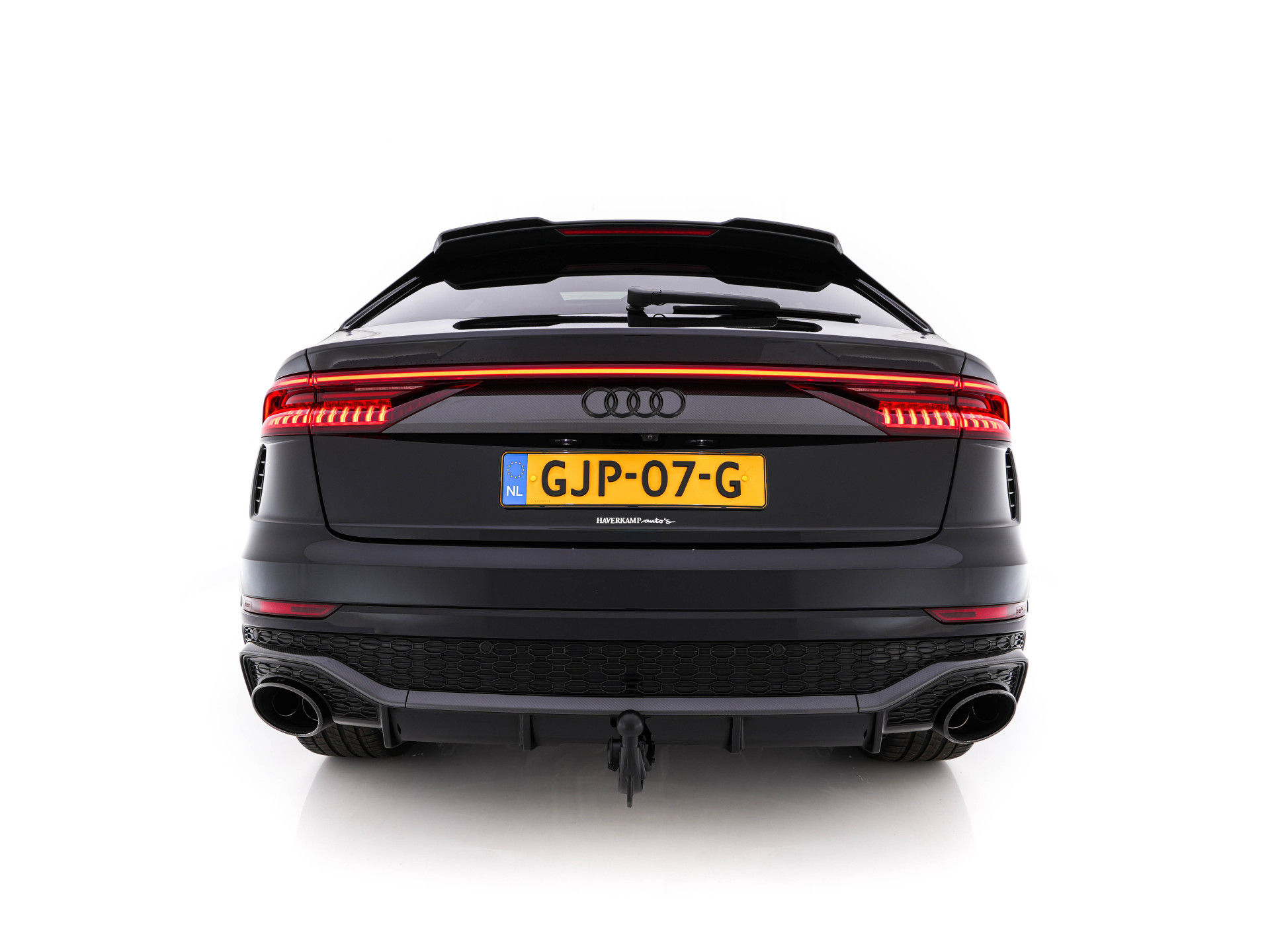 Audi RS Q8 4.0 TFSI quattro *MILLTEK | CERAMIC-BRAKES | PANO | HEAD-UP | CARBON-PACK | LEATHER | MEMORY-PACK | 4-WHEEL-STEERING | AIR-SUSPENSION | BANG&OLFUSEN | ADAPTIVE-CRUISE | BLINDSPOT | TOP-VIEW | SOFT-CLOSE | NIG