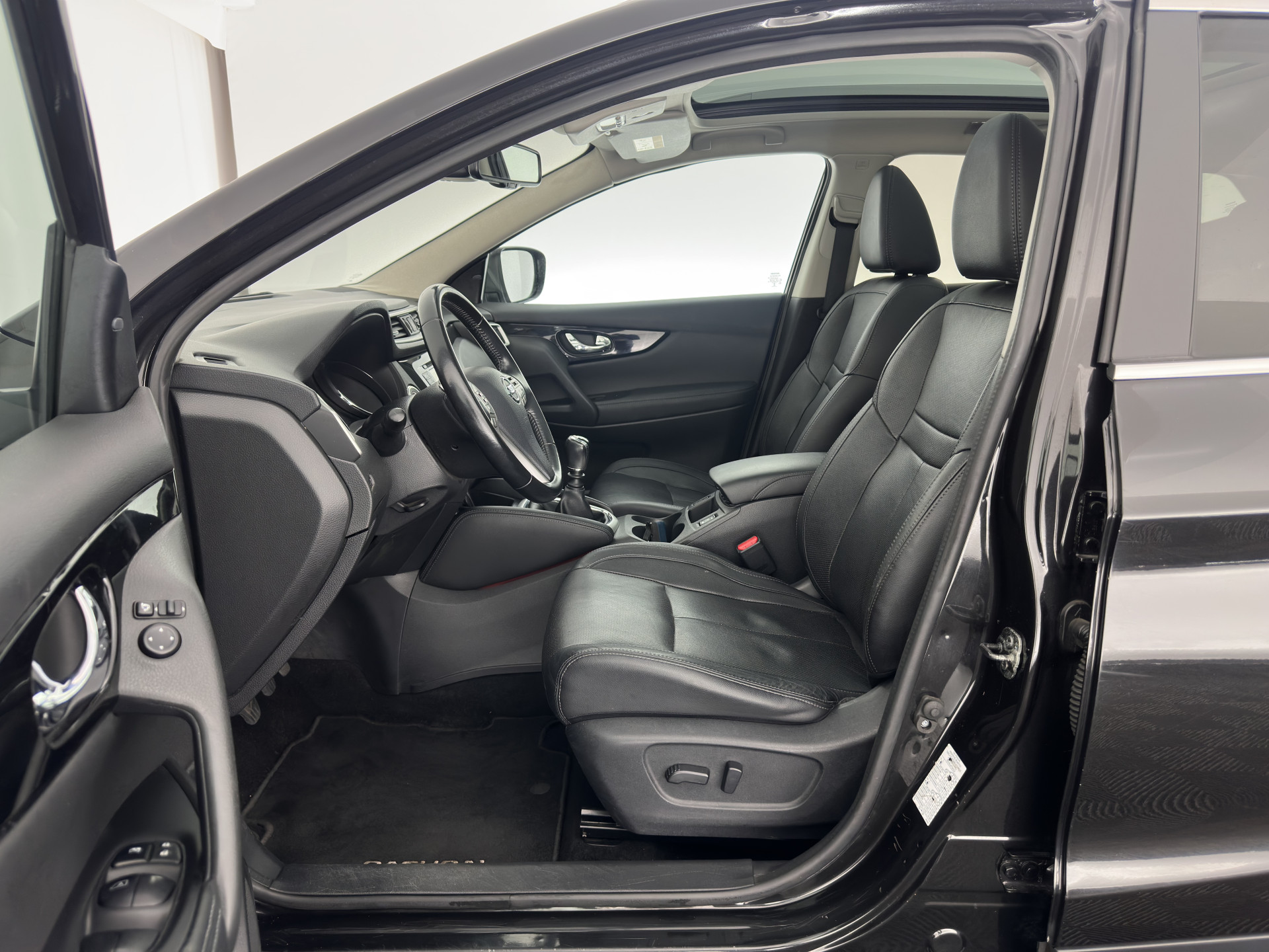 Nissan Qashqai 1.2 Tekna + *PANO | LEATHER | NAVI-FULLMAP | FULL-LED | PRIVACY-GLASS | AMBIENT-LIGHT | HEATED-COMFORTSEATS | TOPVIEW | LANE-ASSIST | CRUISE | KEYLESS | DAB | ECC | 19"ALU*