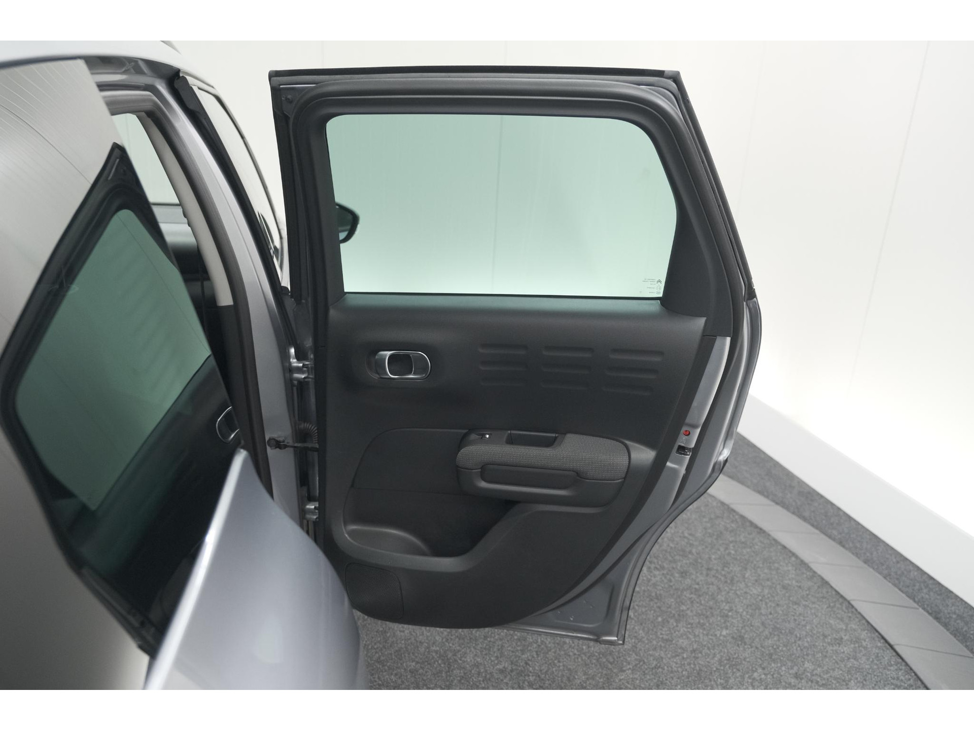 Citroen C3 Aircross PureTech 130 EAT6 Plus | Stoelverwarming | Apple Carplay | Parkeersensoren