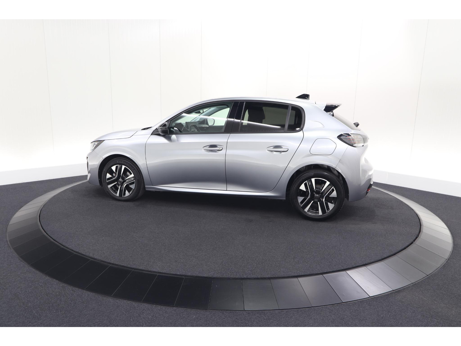Peugeot 208 1.2 Hybrid 110 e-DSC6 Allure | IJSKOUDE Climate Control | Apple Carplay | Parkeersensoren