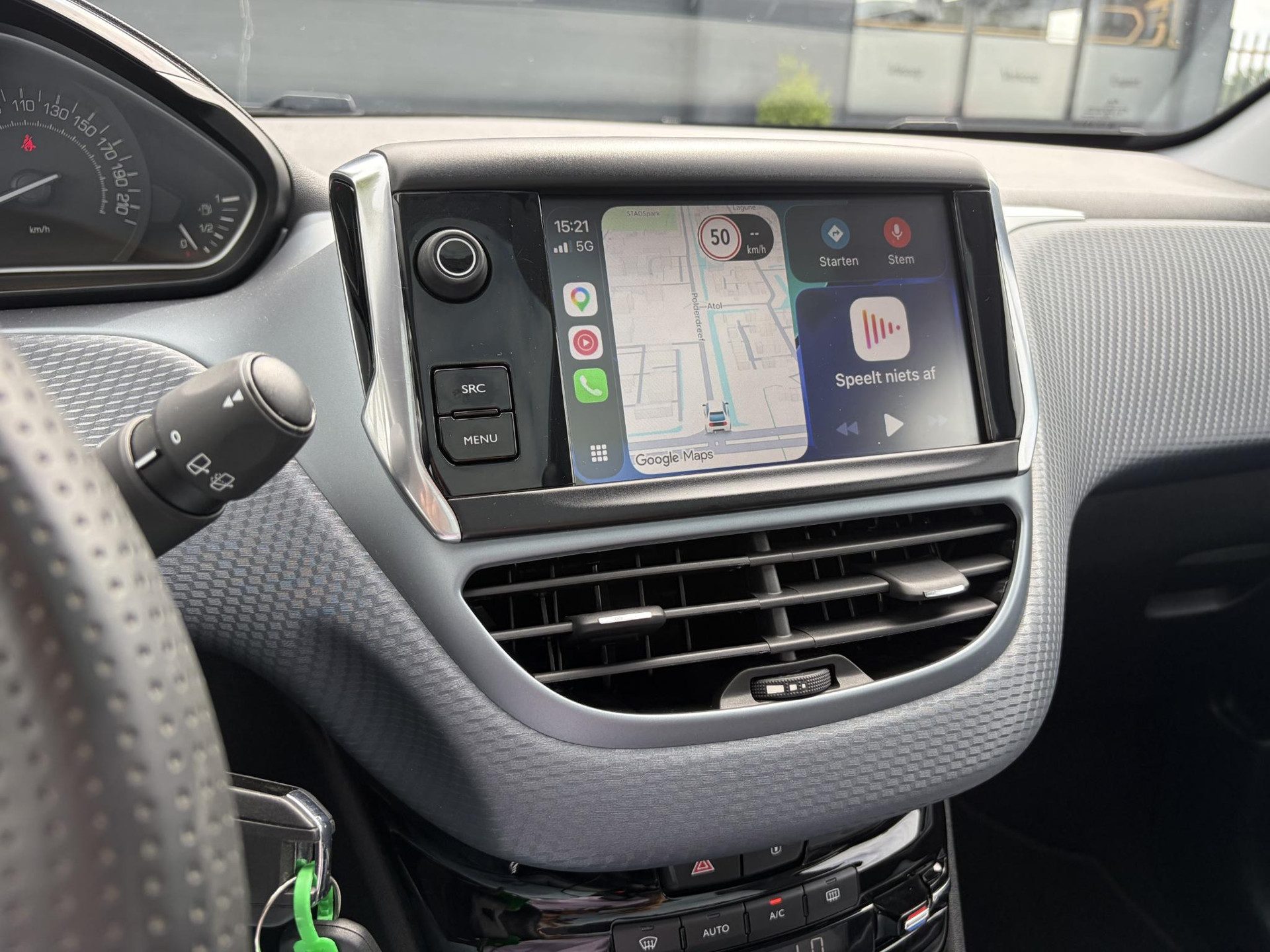 Peugeot 208 1.2 PureTech Allure D-riem vv in 2022,2e Eigenaar,110pk,Dealer Onderhouden,Pano,Carplay,Camera,Clima,Cruise,5 Deurs,Halfleder,Pdc,N.A.P,Lm velgen,Apk tot 05-2027