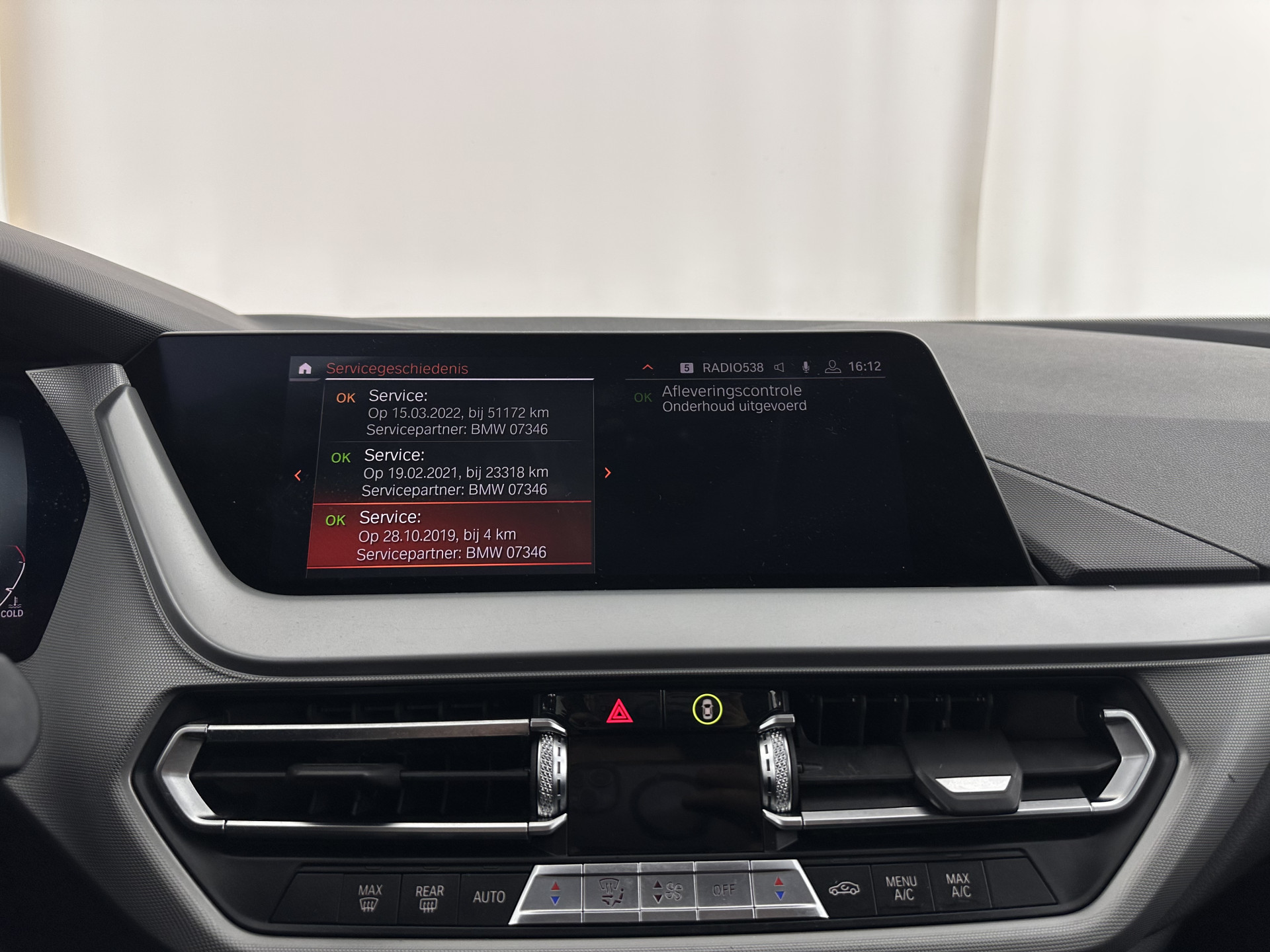 BMW 1-serie 116D EXECUTIVE EDITION *DIGI-COCKPIT | FULL-LED | NAVI-FULLMAP | AMBIENT-LIGHT | CRUISE | KEYLESS | PRIVACY-GLASS | ECC | PDC | 16"ALU*