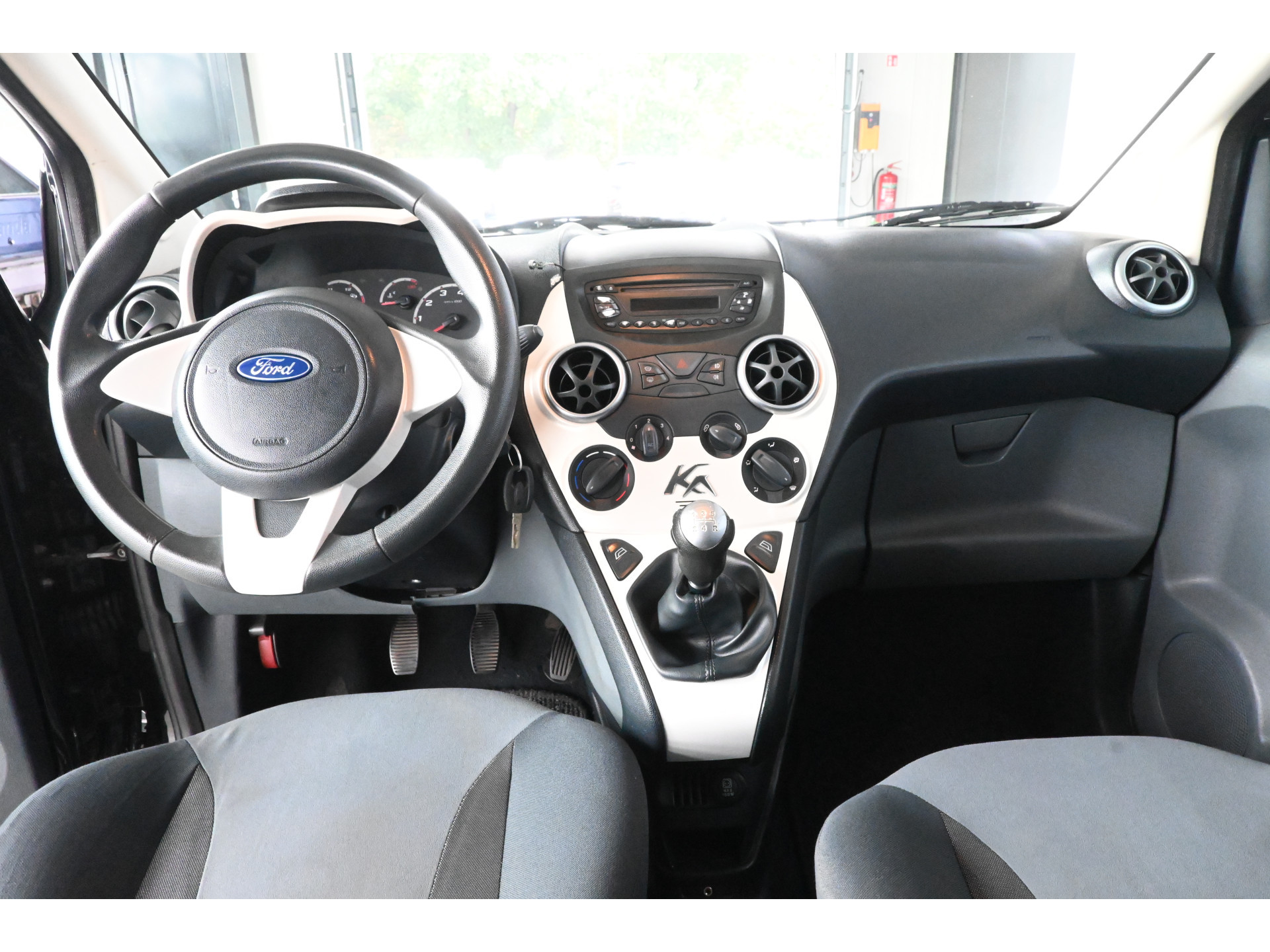Ford Ka 1.2 Trend Airco Elektrisch Pakket! Licht metaal Nieuwe APK! Inruil Mogelijk!