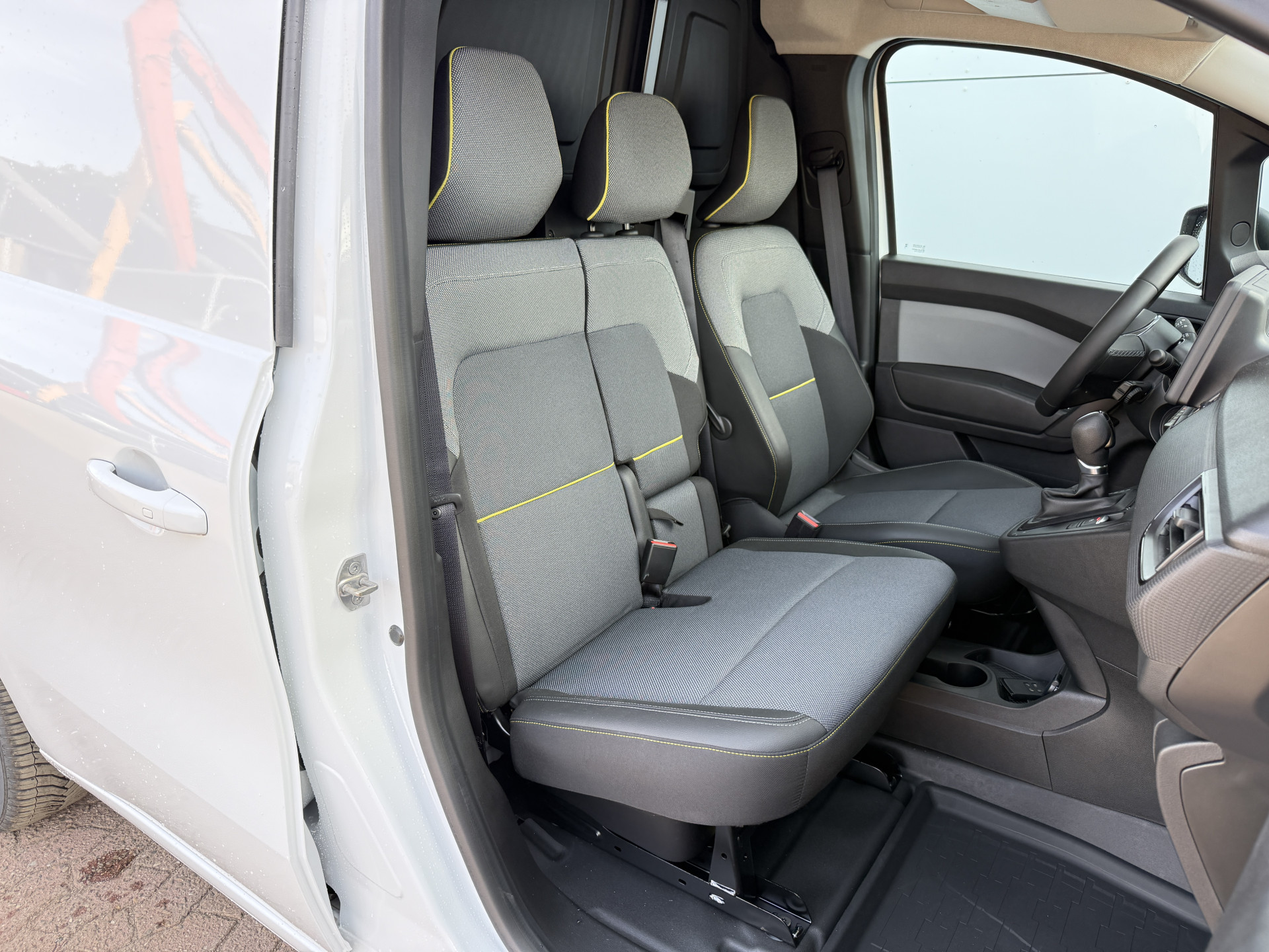 Renault Kangoo e-Tech 45kWh 122PK Nieuw! Elektrisch 300km WLTP Dubbele Schuifdeur LED Airco Carplay Cruise Control Camera Parkeersensoren v+a