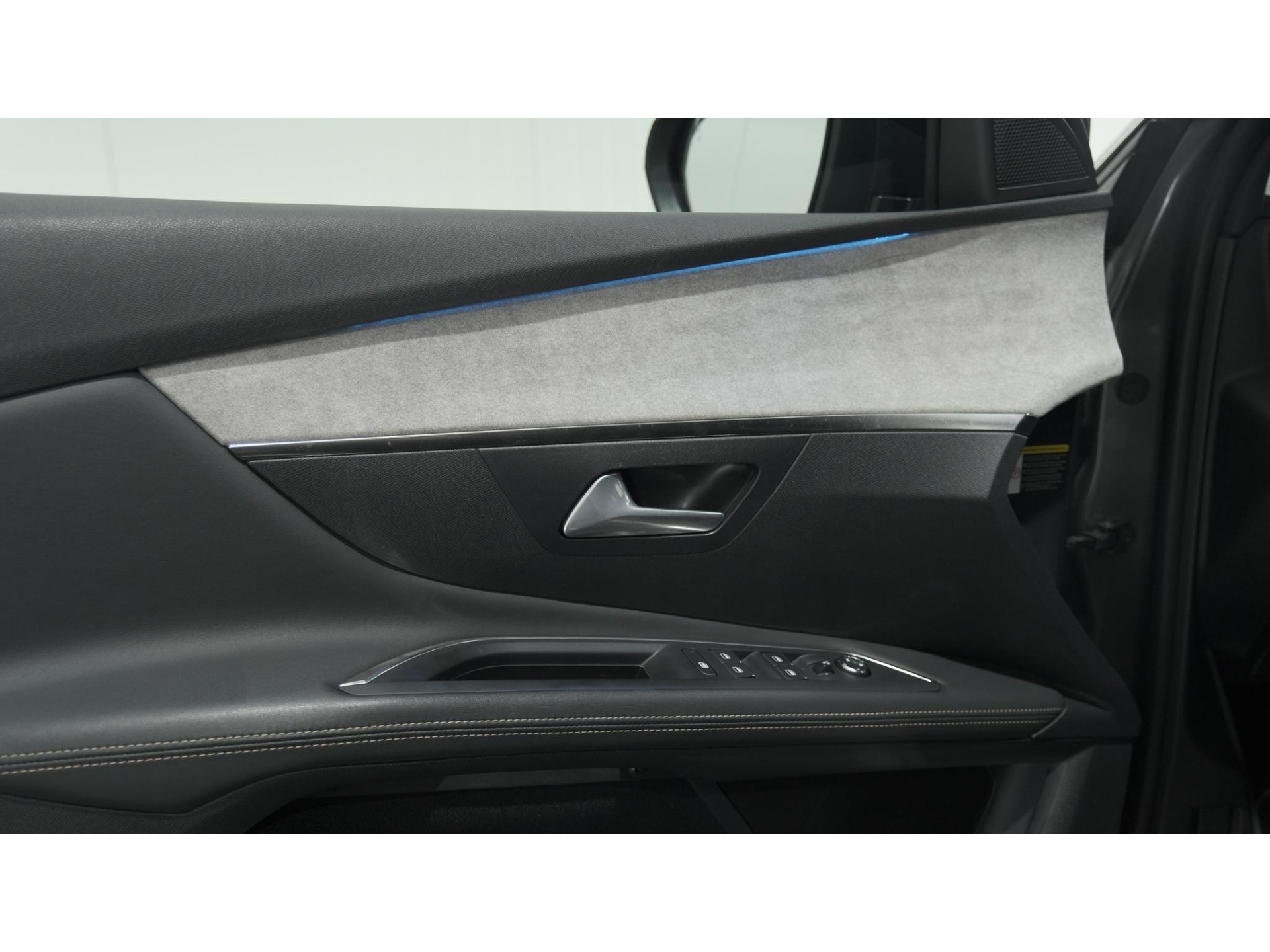 Peugeot 3008 1.6 PureTech 180 EAT8 GT | Trekhaak | Camera | Dodehoekdetectie | Navigatie