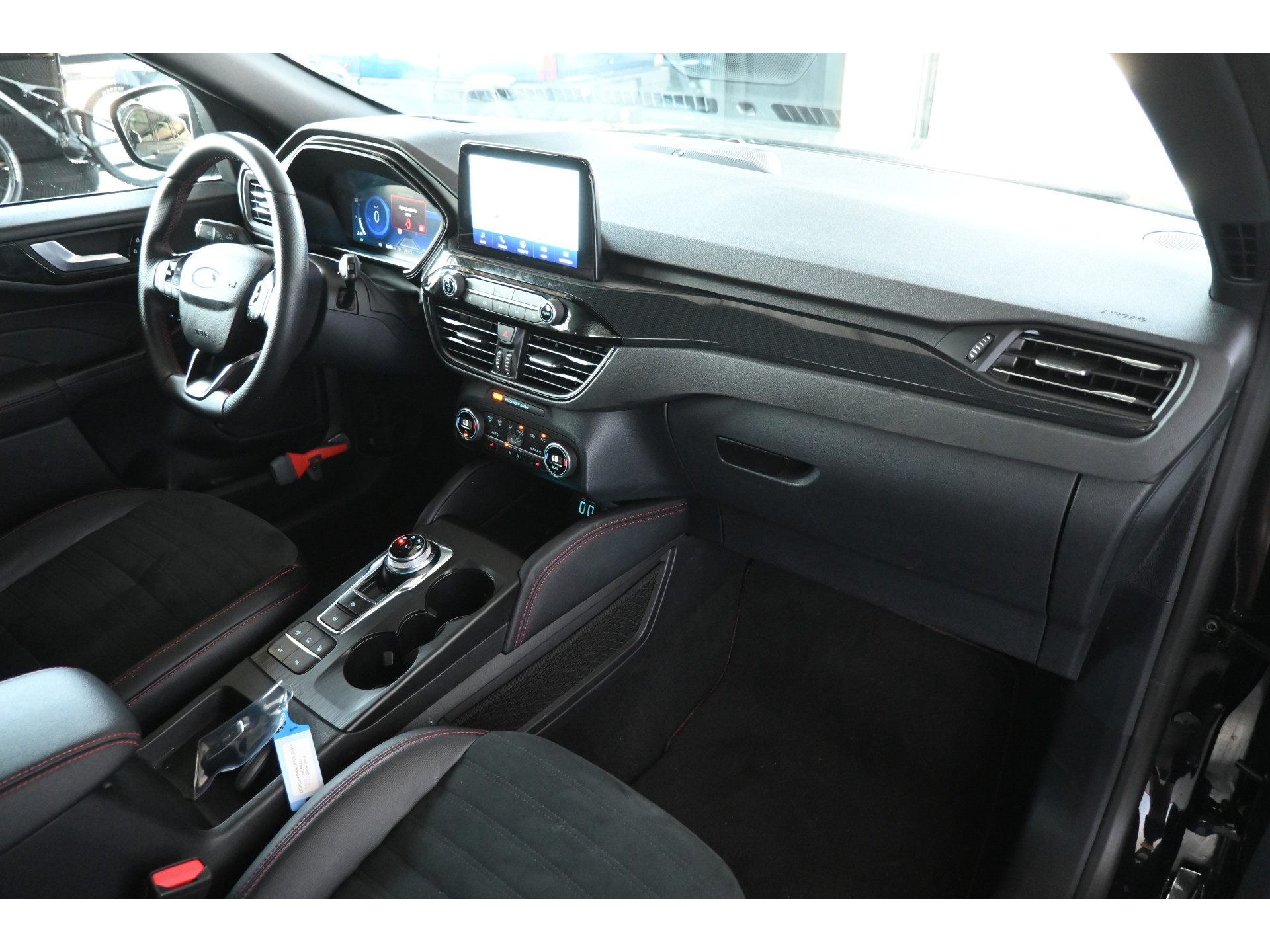 Ford Kuga 2.5 PHEV Vignale Automaat Navigatie Stoelverwarming Head Up! LED Camera Rijklaarprijs! Inruil Mogelijk!