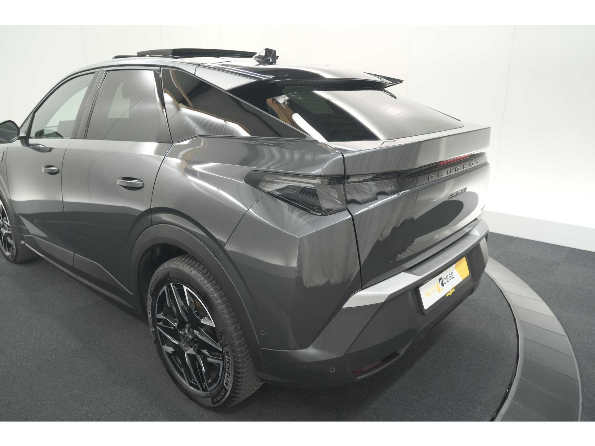 Peugeot 3008 1.2 Hybrid 136 GT | Panoramdak | 360 Camera | Stoelverwarming | Elektrische Kofferklep | Allseason Banden