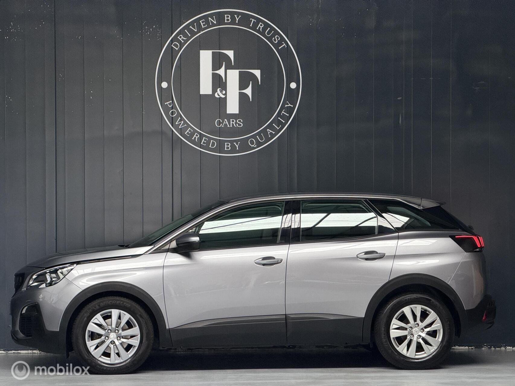Peugeot 3008 1.2 PureTech Active|Automaat|CarPlay|Camera|Trekhaak|NAP