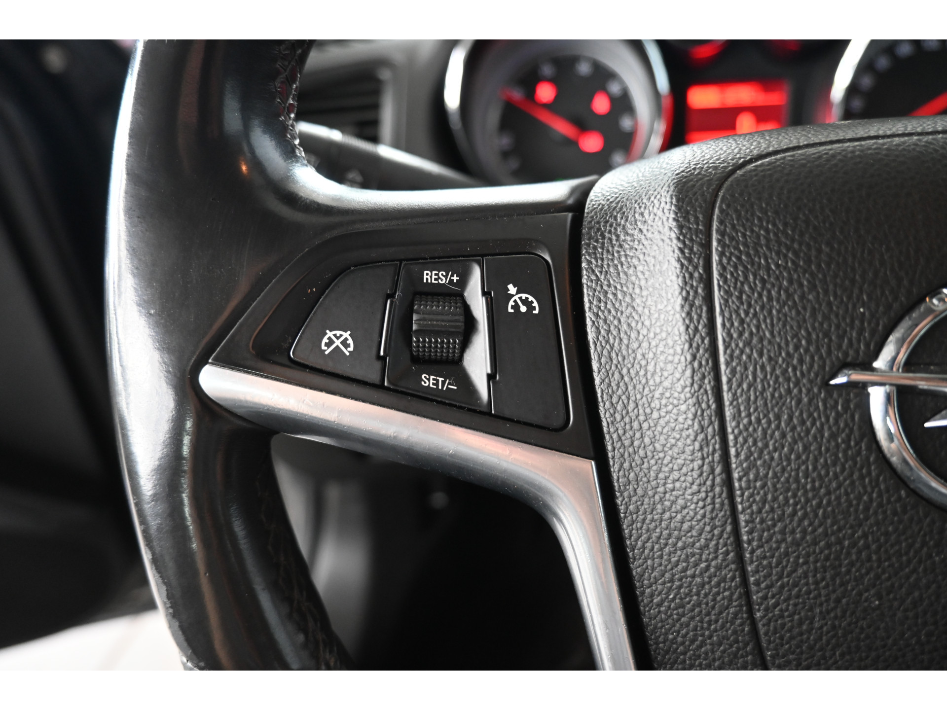 Opel Insignia 2.0 CDTI EcoFLEX Edition Airco Cruise control Trekhaak Navigatie All in Prijs Inruil Mogelijk!
