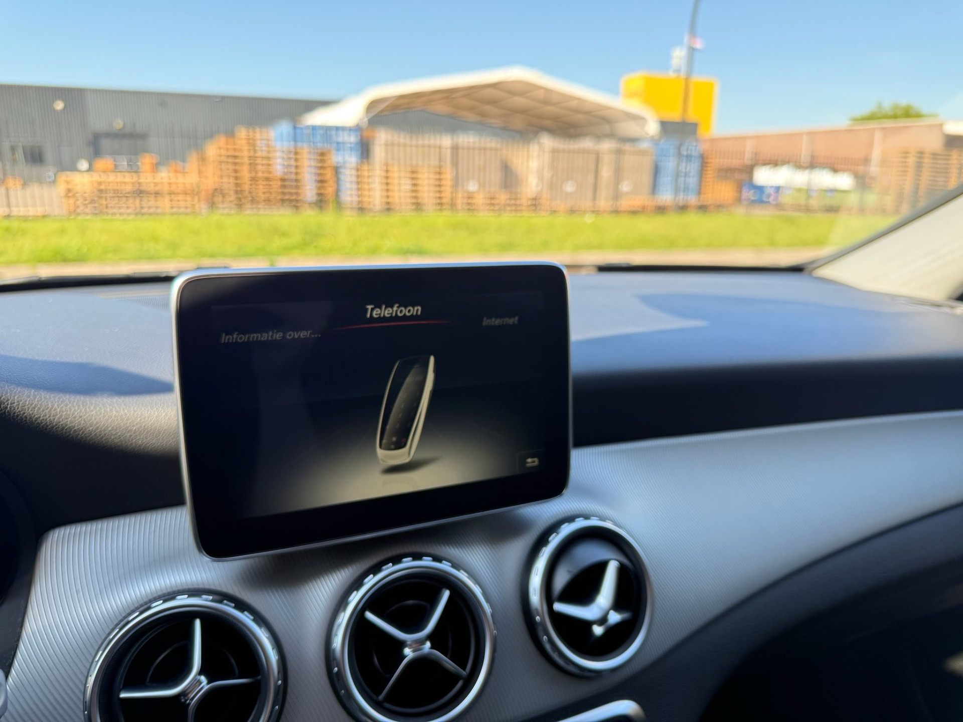 Mercedes-Benz GLA-klasse 200 Prestige | 1E EIGENAAR | 3/6/12MND GARANTIE| AUTOMAAT | PANO | LED | TREKHAAK | CRUISE | LMV |