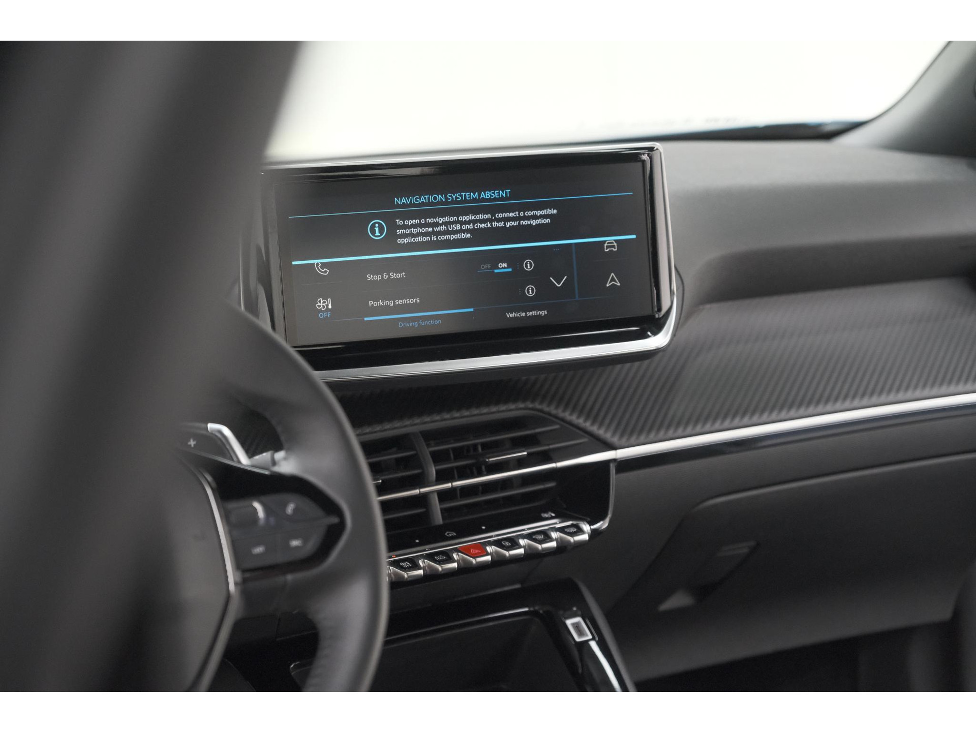 Peugeot 2008 Hybrid 136 e-DCS6 Style | Apple Carplay | Parkeersensoren | Climate control