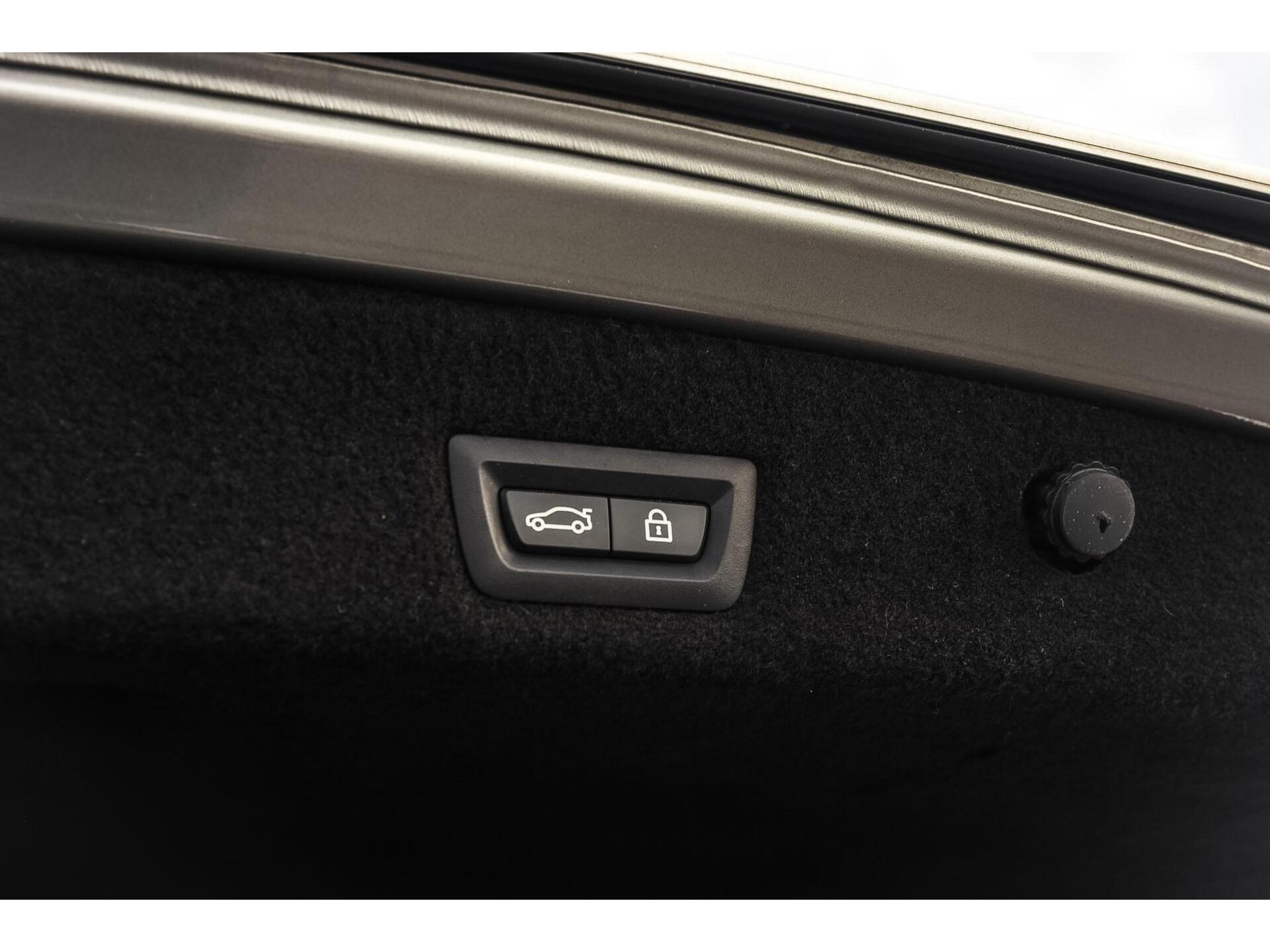 BMW 745Le High Executive | M Sport | Massage | Lounge