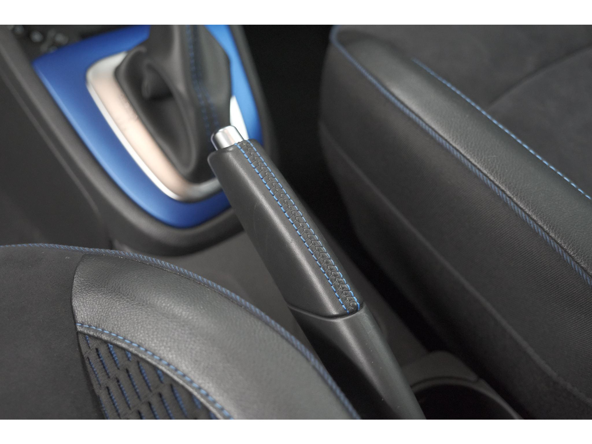 Renault Captur TCe 150 EDC S-Version | Trekhaak| Camera | Dodehoekdetectie | Navigatie