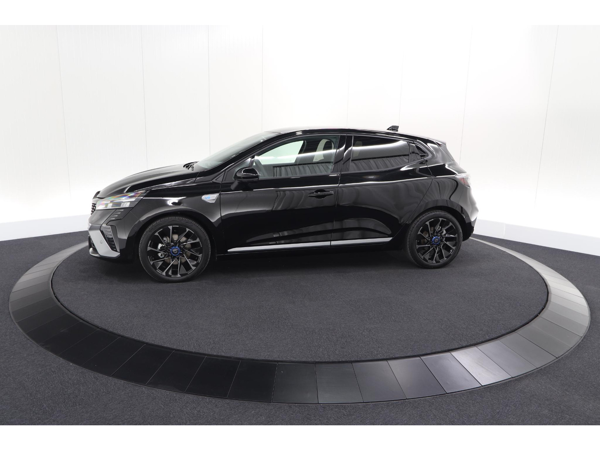 Renault Clio 1.6 E-Tech Full Hybrid 145 esprit Alpine | 360 Camera | Adaptieve Cruise Control | Dodehoekdetectie | 9.3 Inch Infotainmentscherm