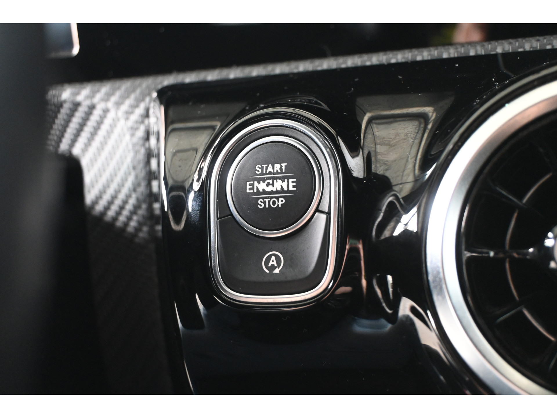 Mercedes-Benz A-klasse 160 AMG Clima High-performance LED-koplampen Navigatie Cruise Control Rijklaarprijs! Inruil Mogelijk!