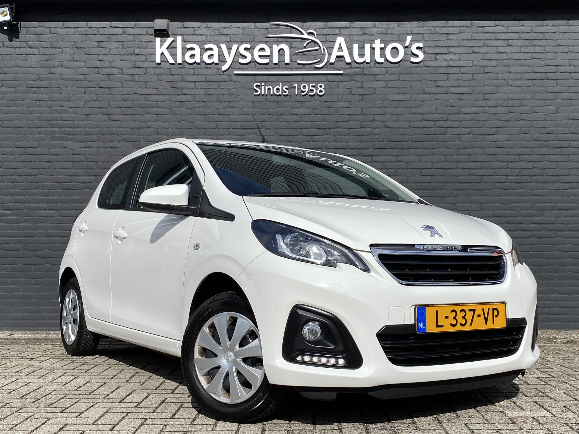 Peugeot 108 1.0 e-VTi Active | 1e eigenaar | airco | bluetooth | all season banden | tom tom navigatie | led verl.