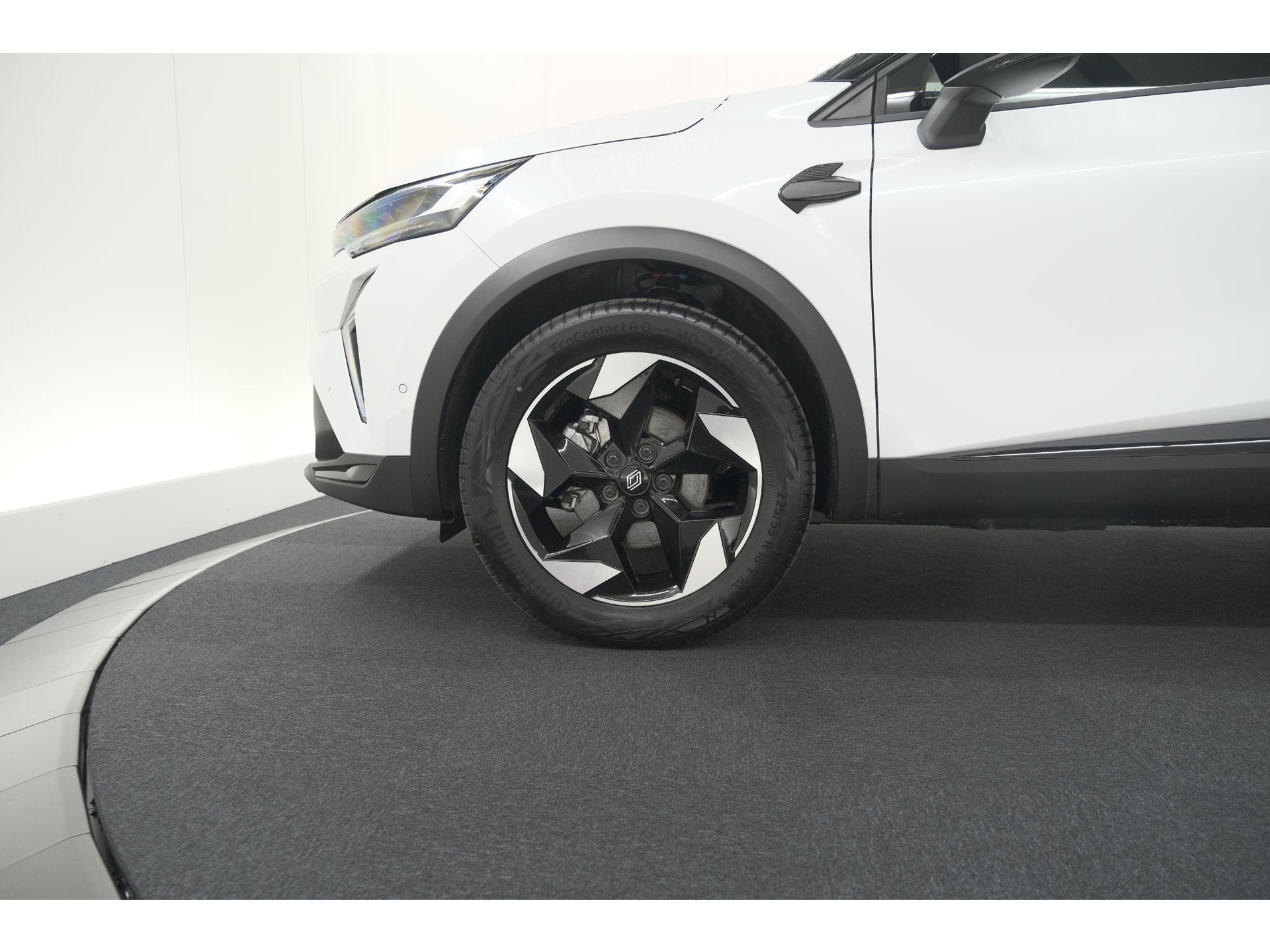 Renault Captur 1.8 E-Tech full hybrid 160 techno | Camera | Adaptieve Cruise Control | Navigatie