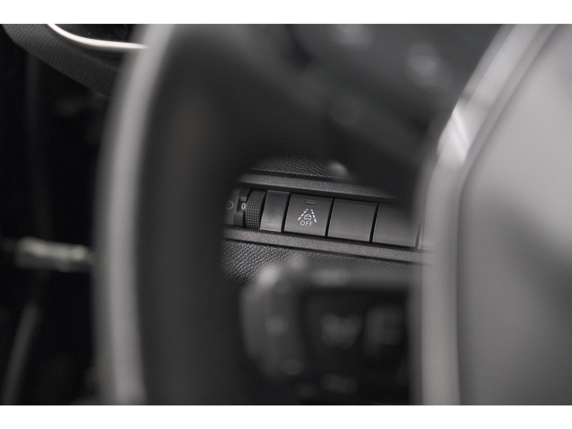 Peugeot 5008 PureTech 130 EAT8 Active Pack Business | 7 Zitplaatsen | Camera | Navigatie | Apple Carplay | Parkeersensoren