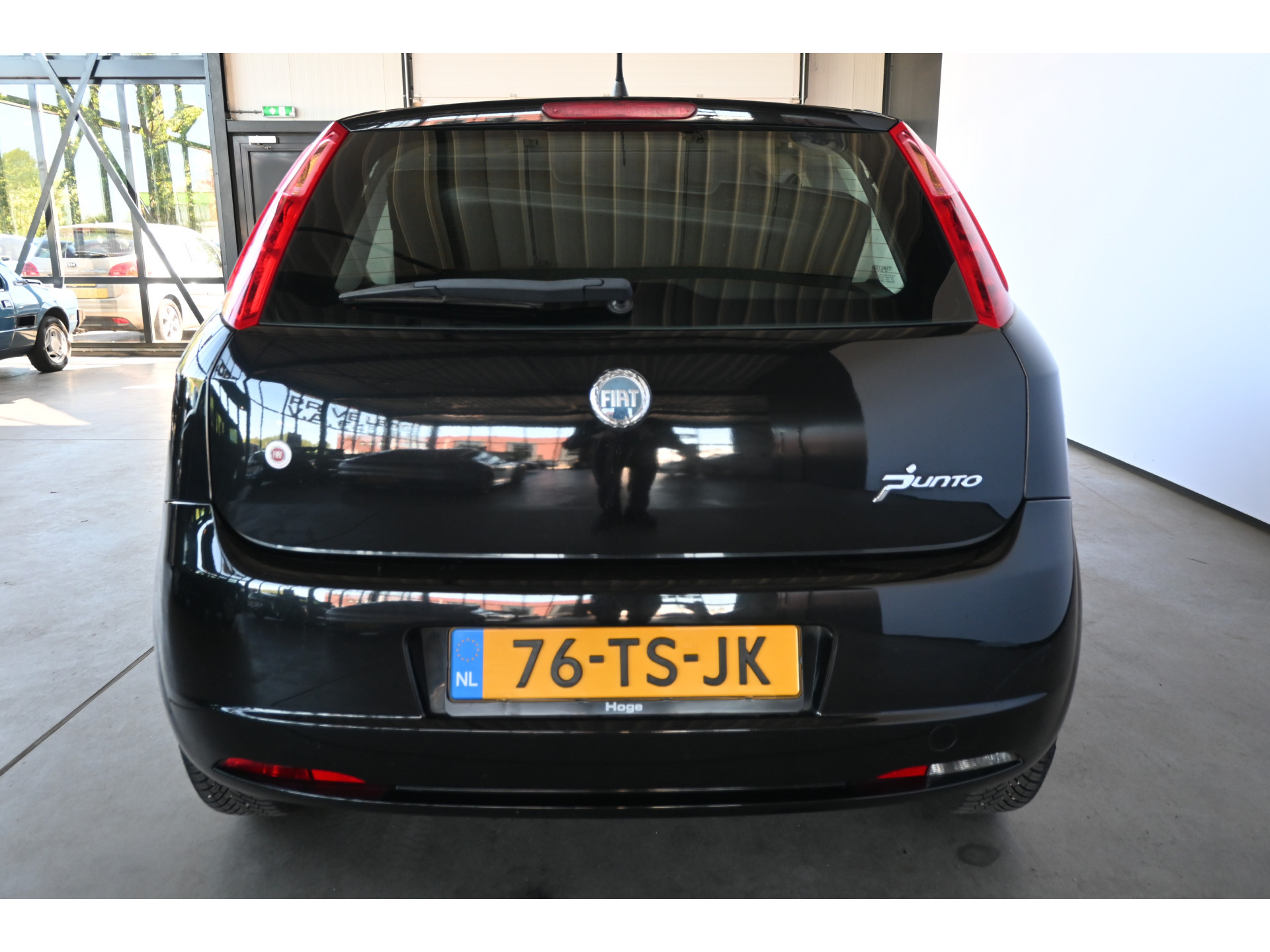 Fiat Grande Punto 1.4 Dynamic Nap Airco Lichtmetaal Stuurbekrachtiging Rijklaarprijs Inruil Mogelijk!