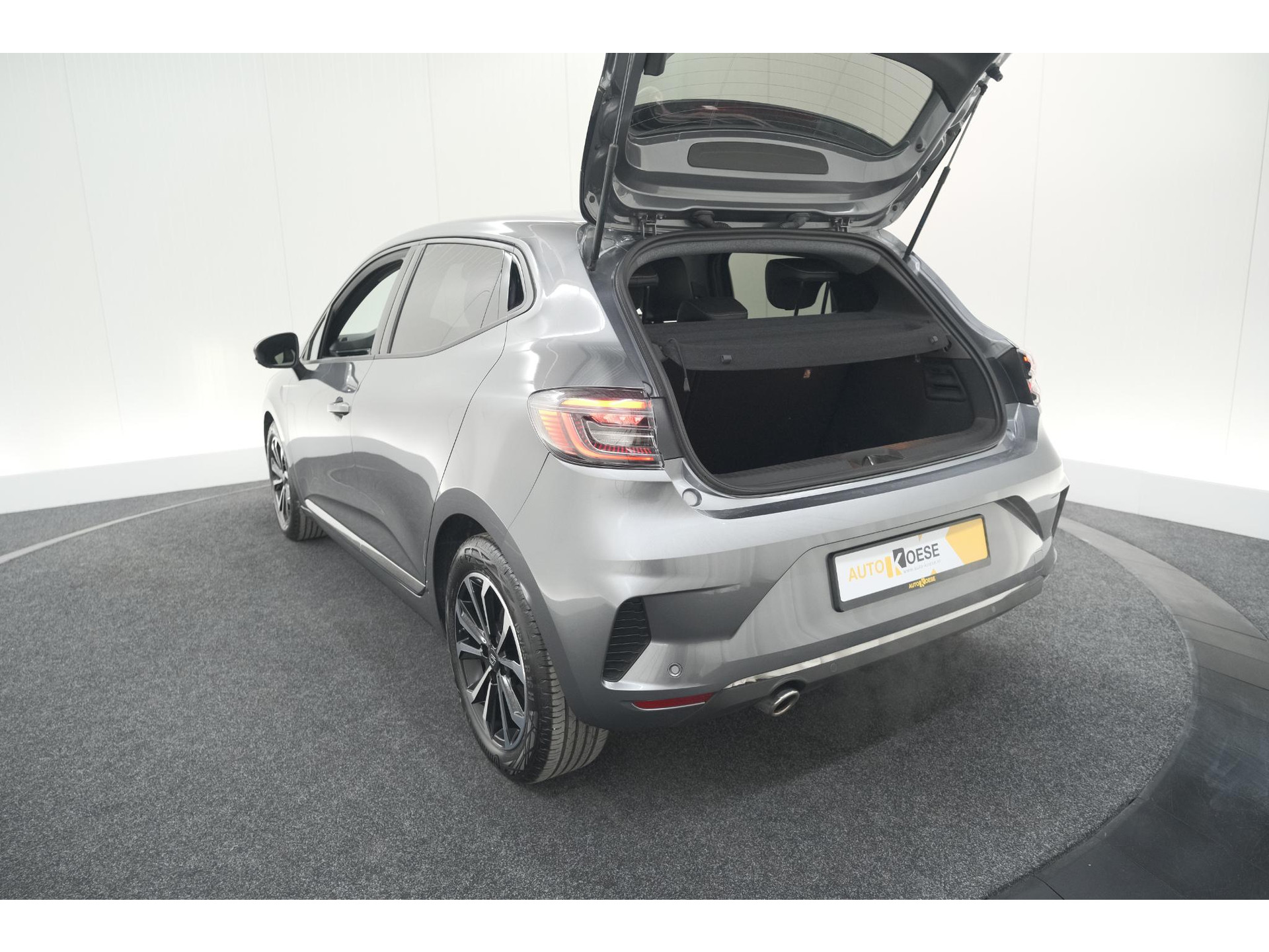 Renault Clio TCe 90 GPF techno | 360 Camera | Dodehoekdetectie | Adaptieve Cruise Control