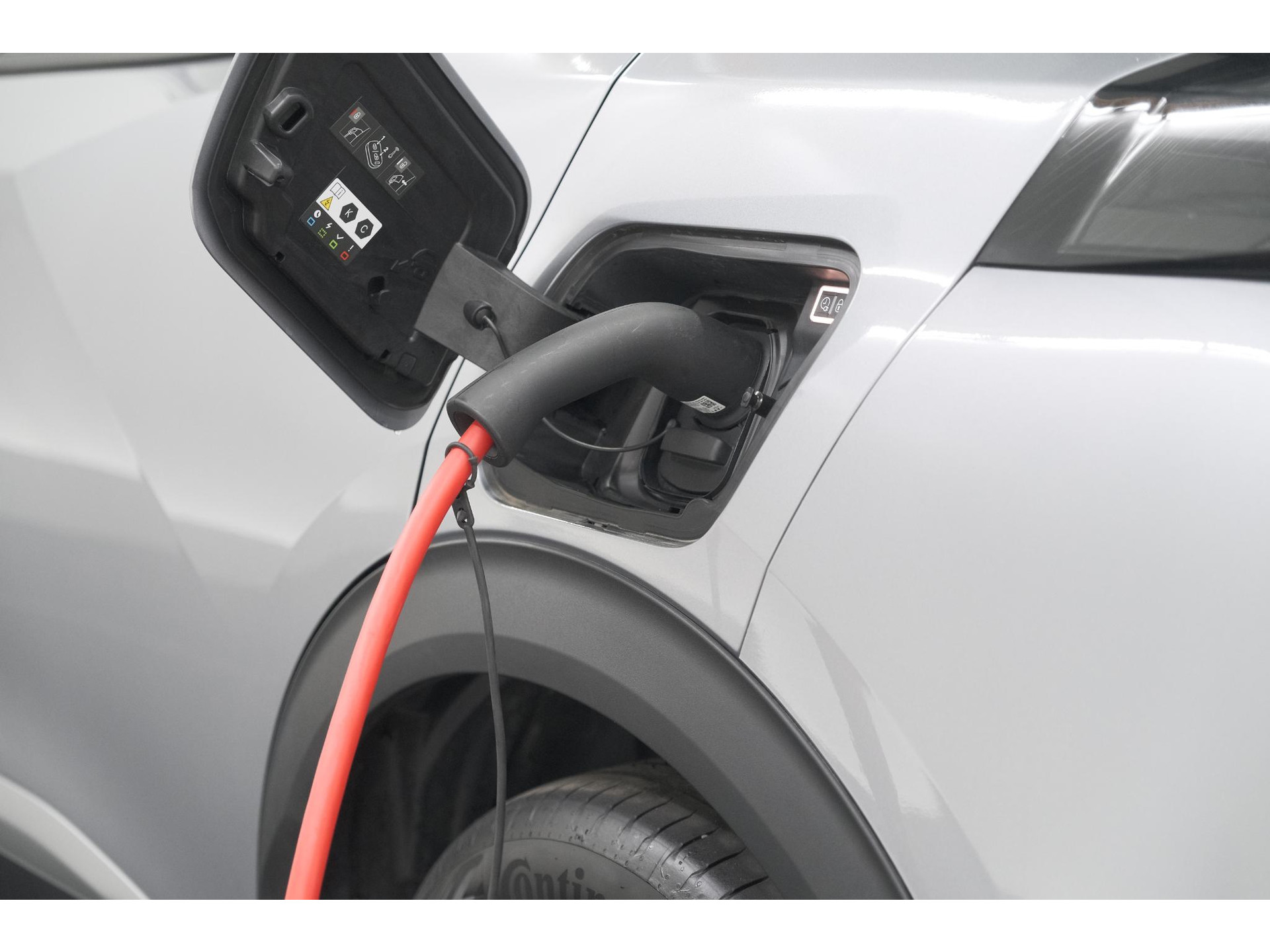 Peugeot e-2008 EV GT 50 kWh | 3 Fase | 360 Camera | Adaptieve Cruise Control | Dodehoekdetectie