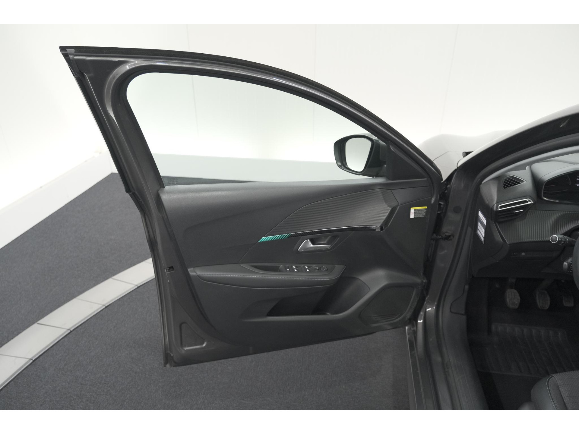 Peugeot 208 PureTech 100 Allure Pack | Parkeersensoren | Apple Carplay | Stoelverwarming