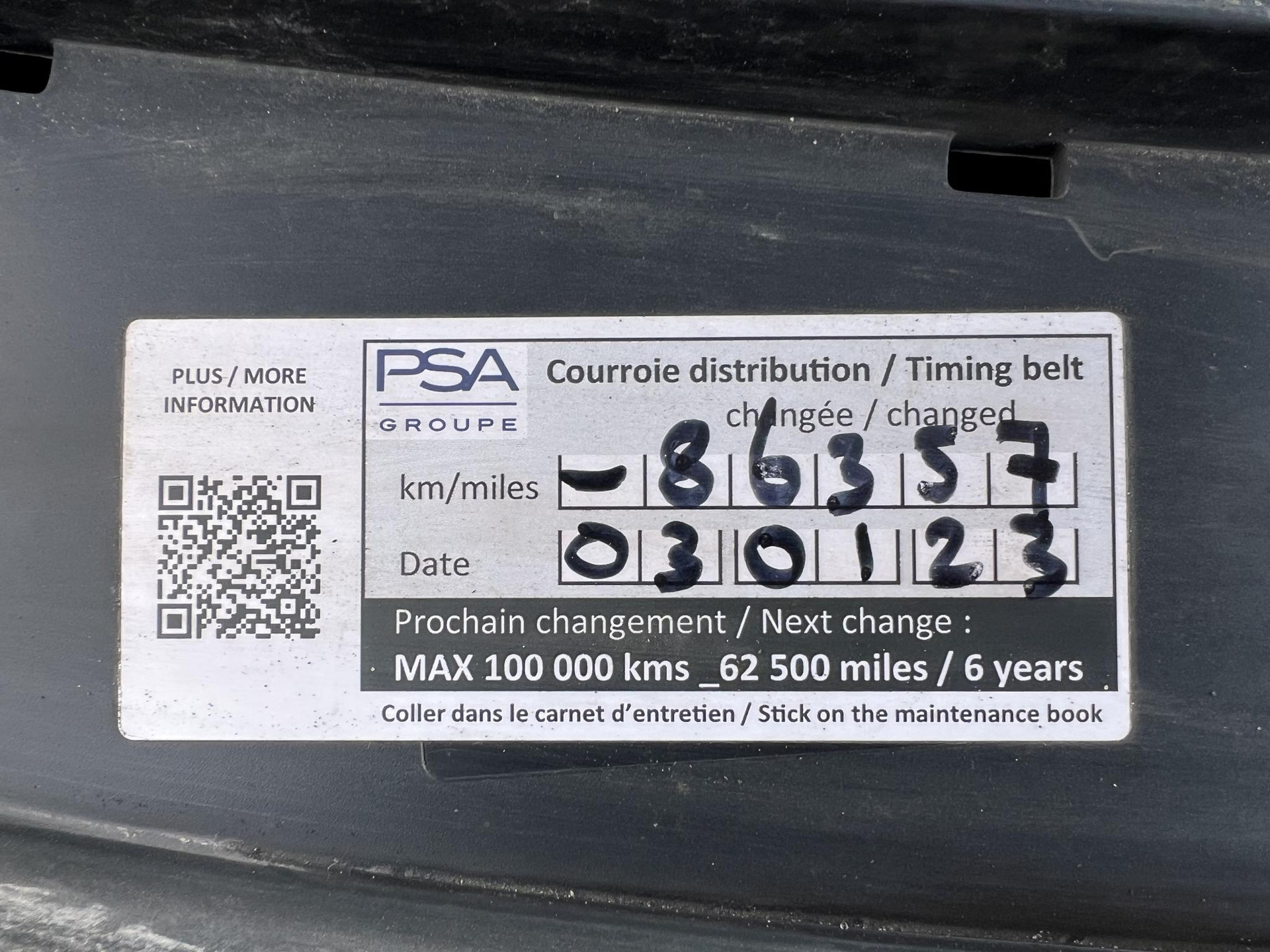 Citroen C3 1.2 PureTech S&S Shine 110pk,D-riem vv in 2023,2e Eigenaar,Camera,Navi,Clima,Cruise,Pdc V+A,APK tot 01-2027
