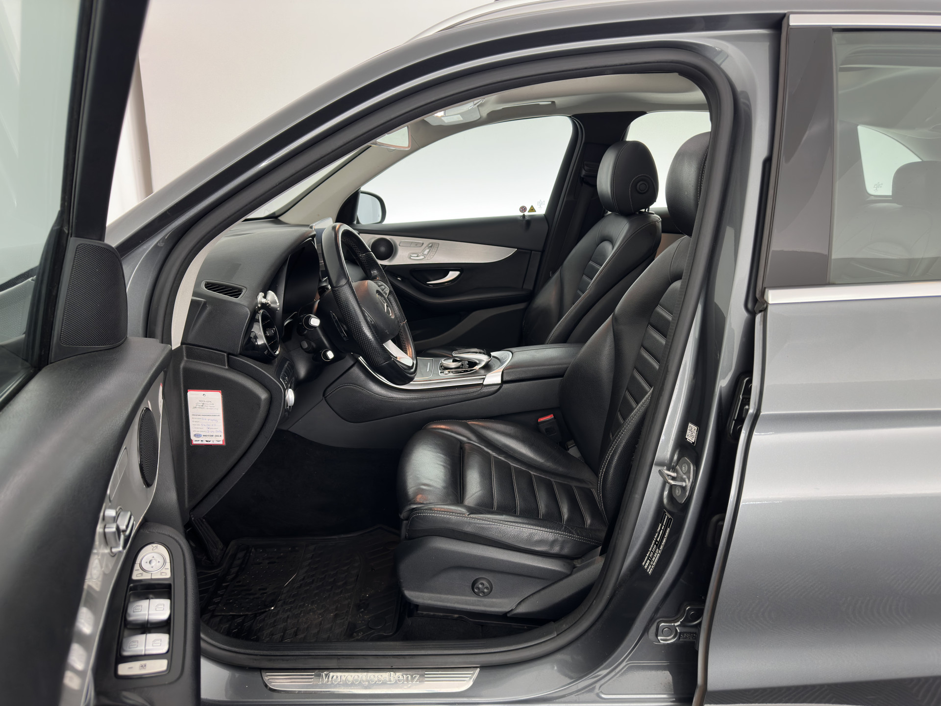 Mercedes-Benz GLC-klasse 220d 4MATIC Premium Plus (INCL-BTW) *PANO | LEATHER | FULL-LED | MEMORY-PACK | TOPVIEW | BLINDSPOT | HEATED-COMFORTSEATS | NAVI-FULLMAP | ECC | PDC | CRUISE | SHIFTPADDLES | TOWBAR | 18''ALU*