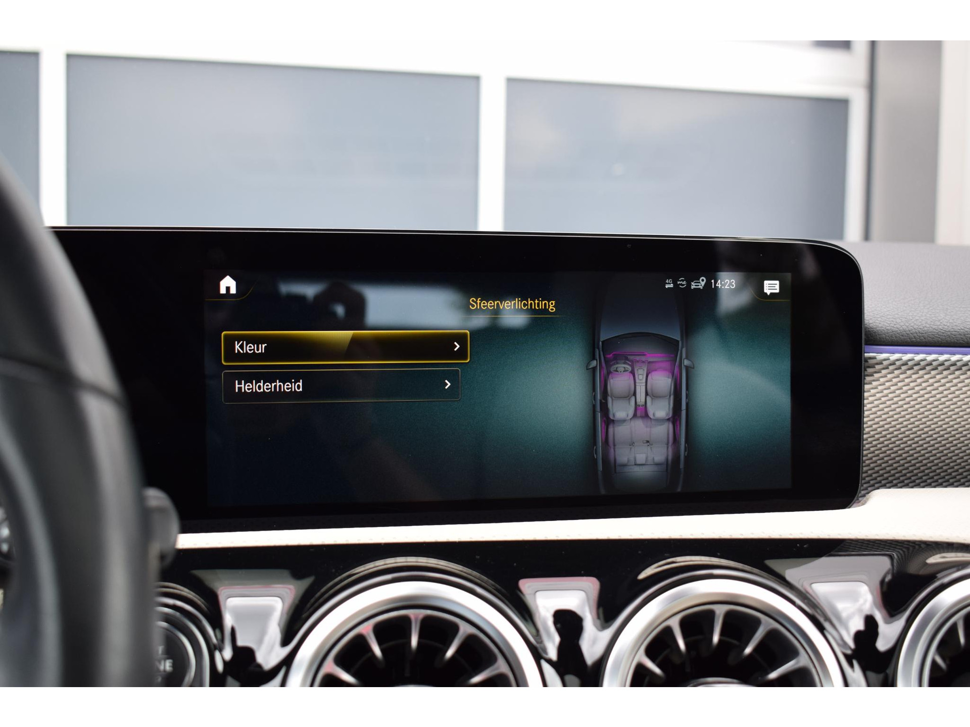 Mercedes-Benz A-klasse 250 e Business Solution Luxury Limited | Pano | Leer | Burmester | SOH: 94,3% | Stoelverwarming