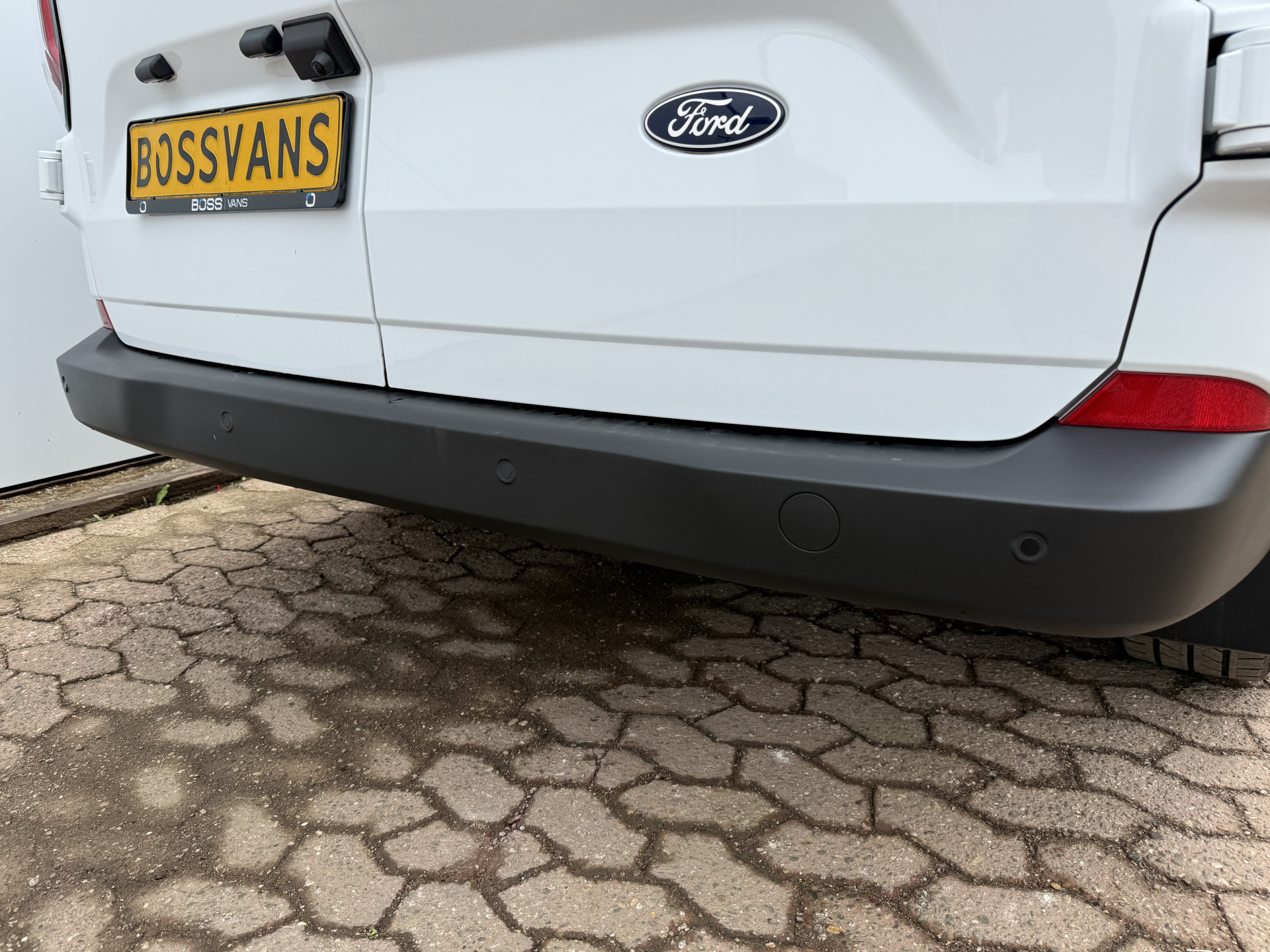 Ford e-Transit Custom 65kWh 136PK Elektrisch L1 344KM WLTP 2300kg Trekvermogen BEV Snelladen LED ACC Camera Carplay Parkeersensoren v+a