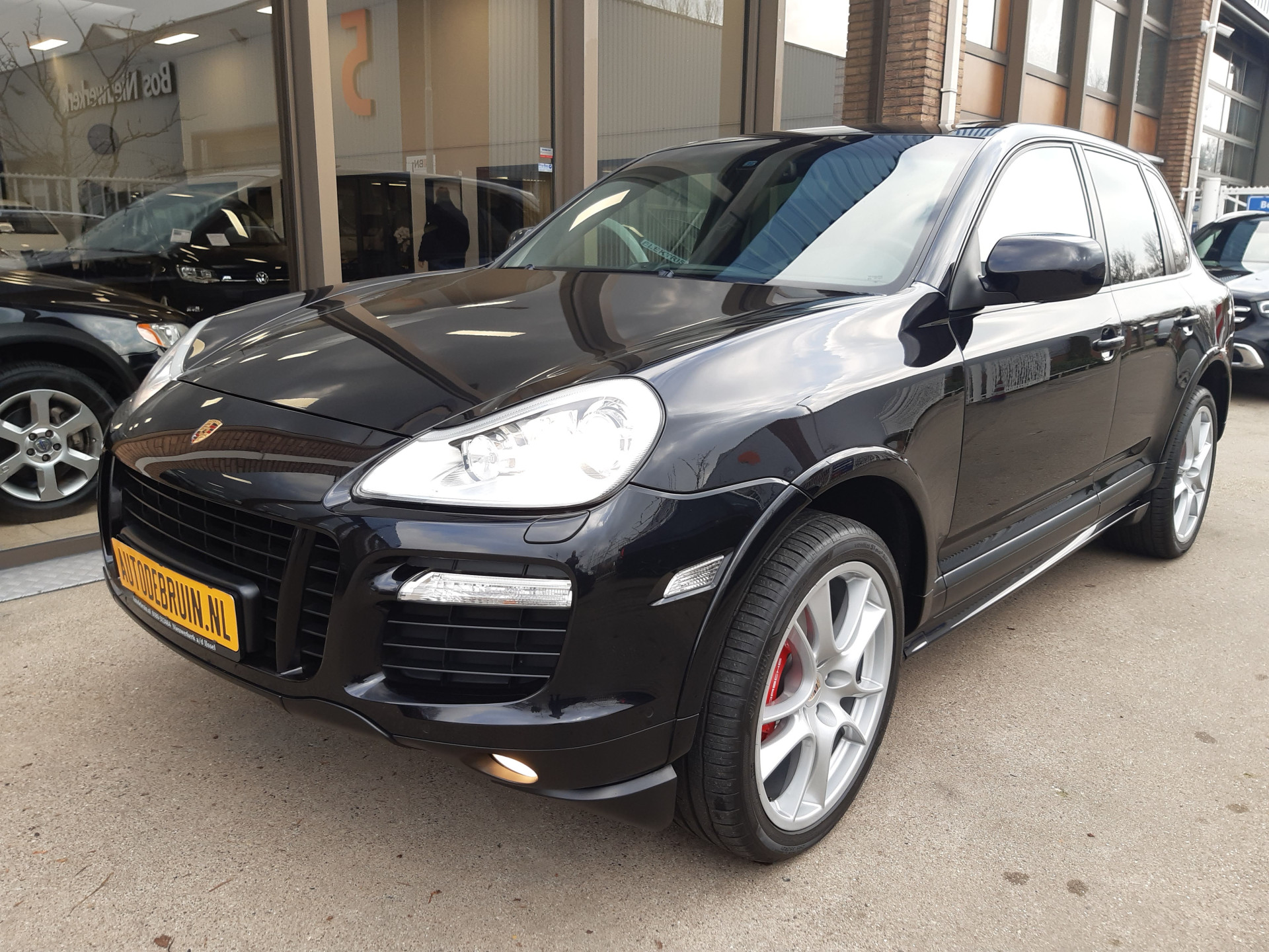 Porsche Cayenne GTS Uniek Exemplaar met lage kilometers Volledige onderhoudshistorie van Porsche-dealer beschikbaar,