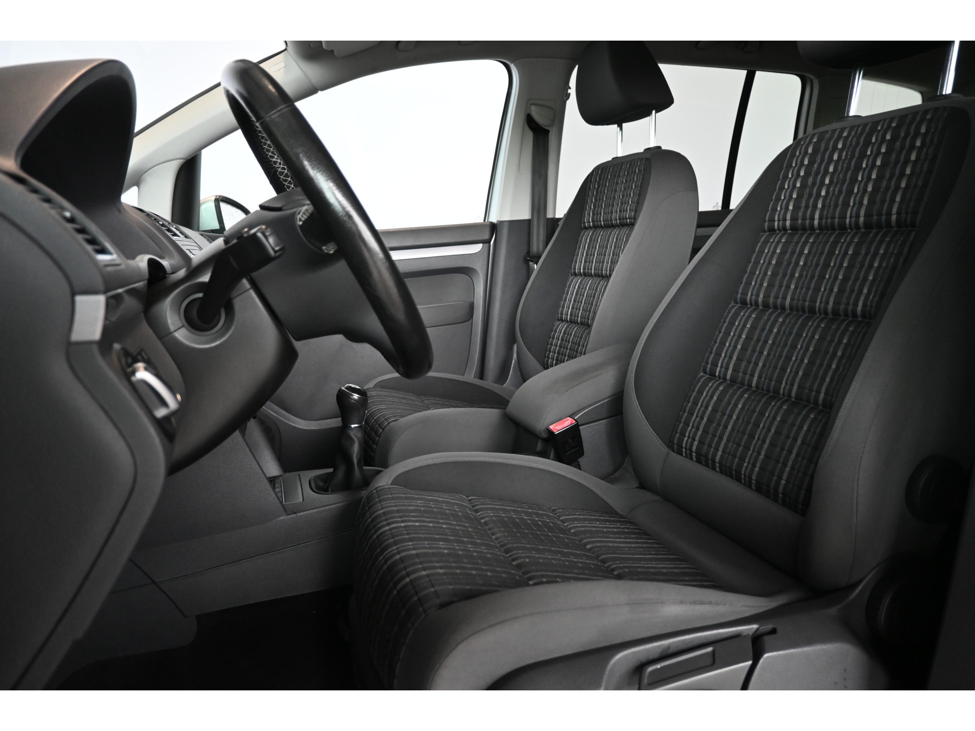 Volkswagen Touran 1.4 TSI Cross Climate control Trekhaak Cruise control PDC Inruil Mogelijk!