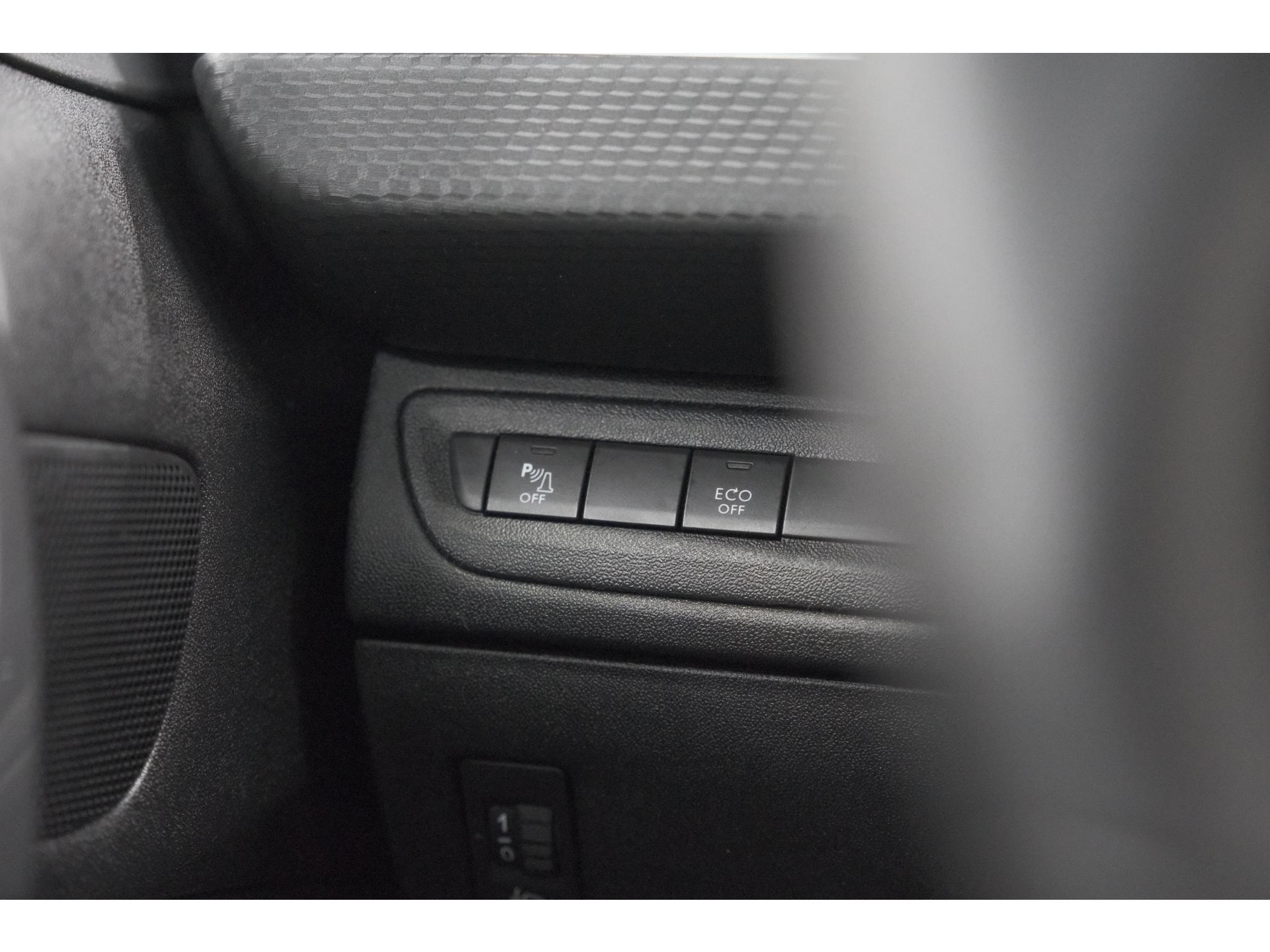 Peugeot 2008 PureTech 110 Blue Lion | Trekhaak | Apple Carplay | Parkeersensoren