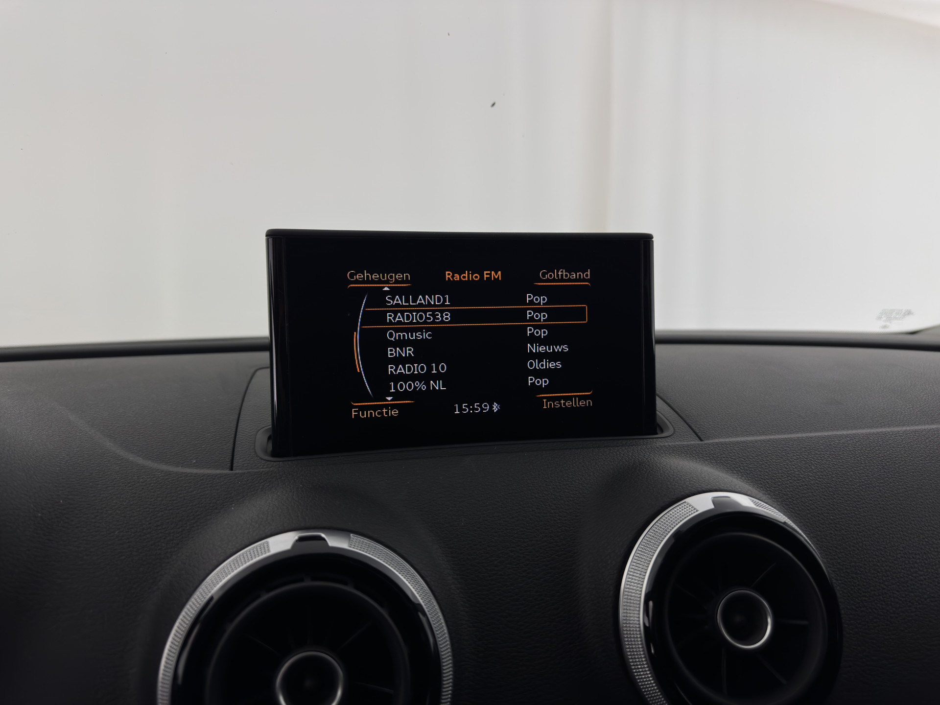 Audi A3 Limousine 1.6 TDI S-Line Ambition Sport Edition *XENON | NAVI-FULLMAP | COMFORT-SEATS | PRIVACY-GLASS | ECC | PDC | CRUISE | 18''ALU*