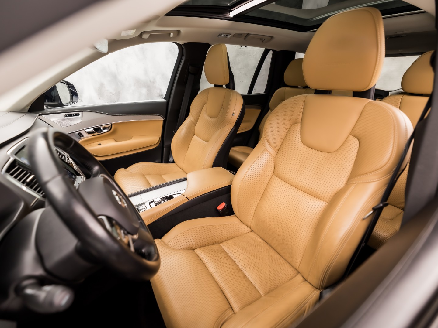 Volvo XC90 2.0 T8 Twin Engine AWD Inscription 7 Persoons 408Pk Automaat (PANORAMADAK, BOWERS&WILKINS, MEMORY SEATS, BRUIN LEDER, CAMERA, STOELKOELING/VERWARMING, HEAD-UP DISPLAY, GETINT GLAS, ELEK ACHTERKLEP, NIEUWSTAAT)