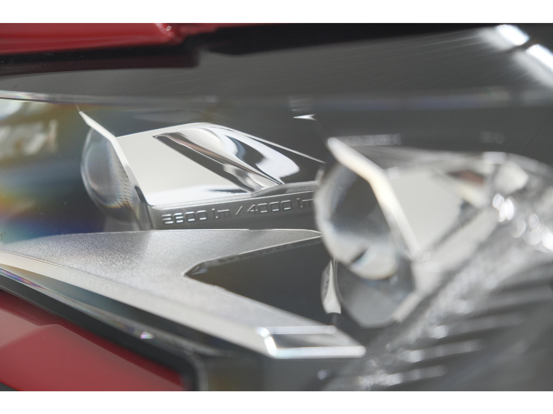 Peugeot 5008 PureTech 130 EAT8 GT Black Pack | Elektrische Kofferklep | Camera | Adaptieve Cruise Control | Dodehoekdetectie