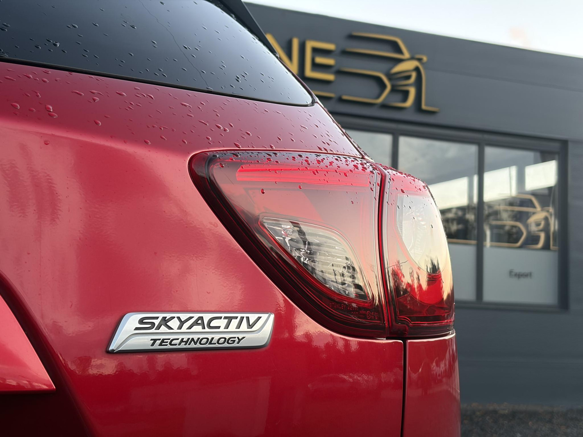 Mazda CX-5 2.0 SkyActiv-G 165 Skylease GT 2WD ✓Recent beurt gehad✓Automaat✓2e Eigenaar✓Camera✓Trekhaak✓Navi✓Leder✓Keyless✓Pdc V+A✓Winterset✓165pk✓Stoelverw✓Elekt Memory Stoelen✓Rijstrooksensor✓Dodehoeksensor✓N.A.P✓Bj 12-2015✓Apk tot 07-2027
