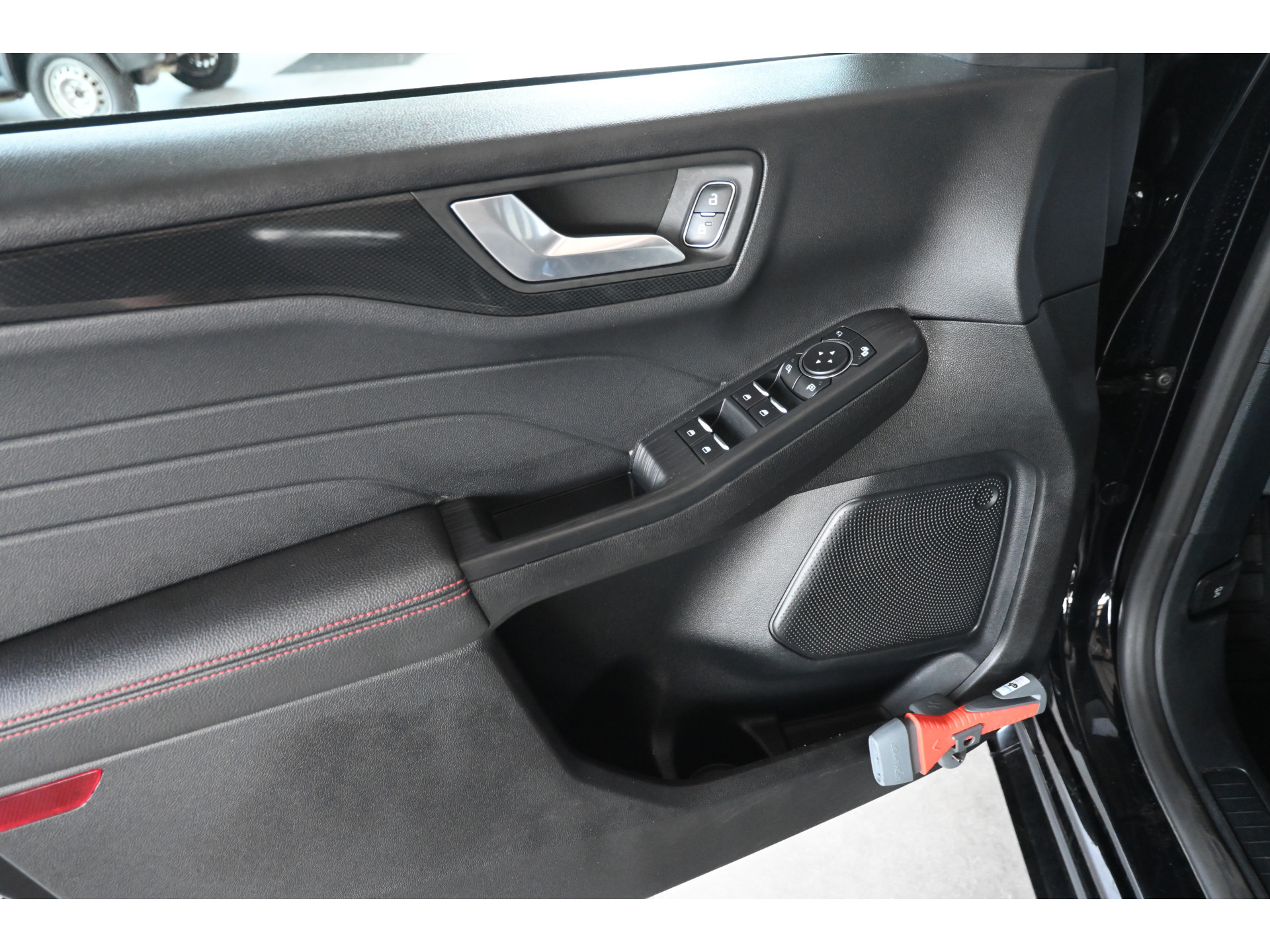 Ford Kuga 2.5 PHEV Vignale Automaat Navigatie Stoelverwarming Head Up! LED Camera Rijklaarprijs! Inruil Mogelijk!