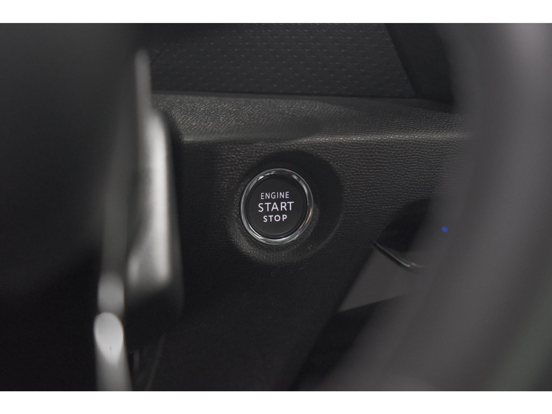 Citroen Ë-C4 Shine 50 kWh | Elektrisch Panoramadak | Camera | Adaptieve Cruise Control