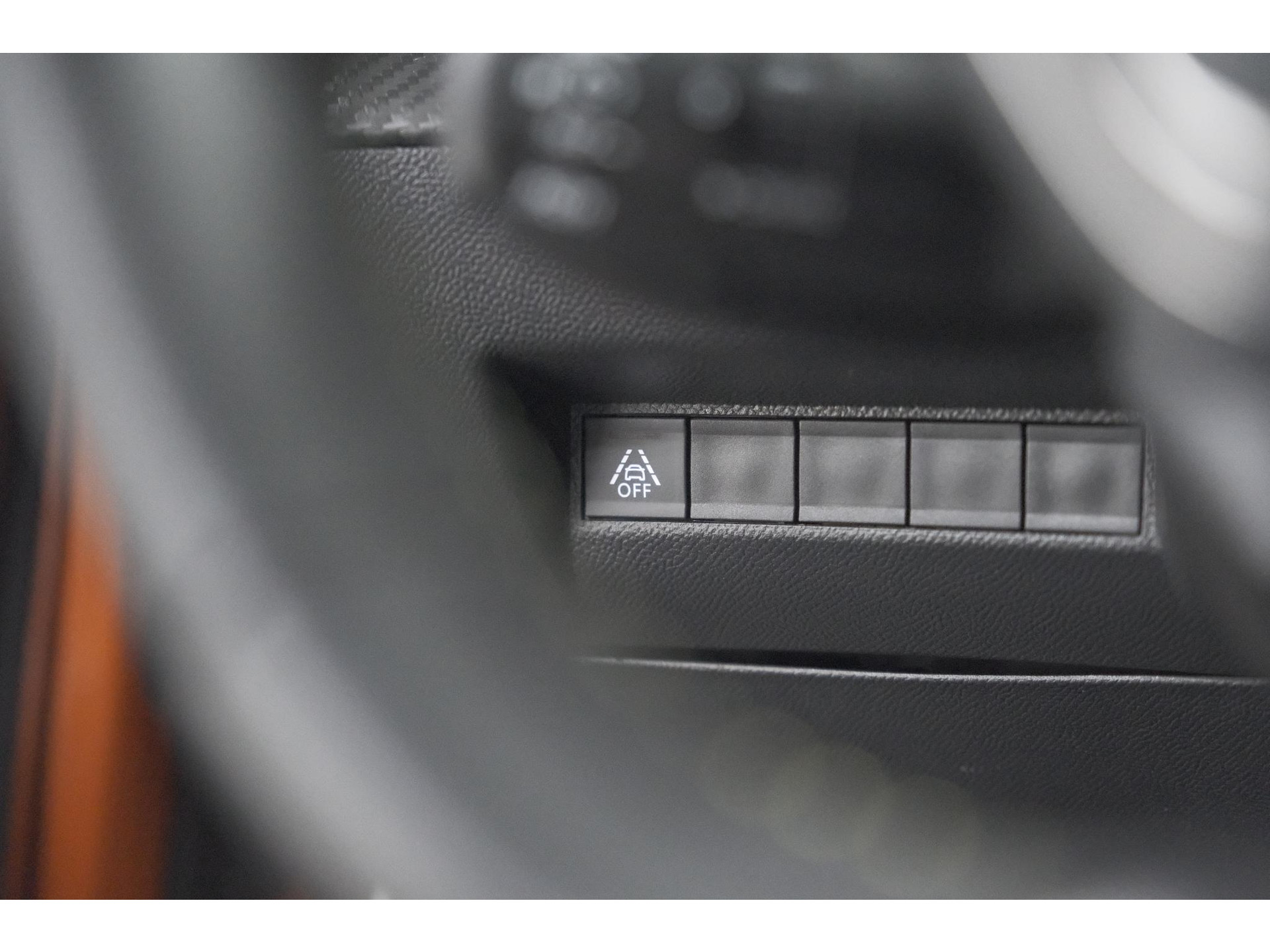 Peugeot 2008 PureTech 130 GT Pack | Leer-pakket | Camera | Dodehoekdetectie | Apple Carplay | Stoelverwarming