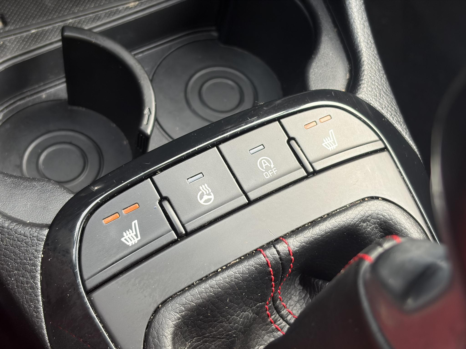 Kia Picanto 1.0 T-GDI GT-Line ✓102pk✓Draadloze telefoonlader✓Carplay✓2e Eigenaar✓Keyless✓Camera✓Stoelverw-Stuurverw✓Leder✓Navi✓Airco✓Cruise✓Lm velgen✓Pdc✓N.A.P✓Net beurt gehad✓Apk tot 09-2027