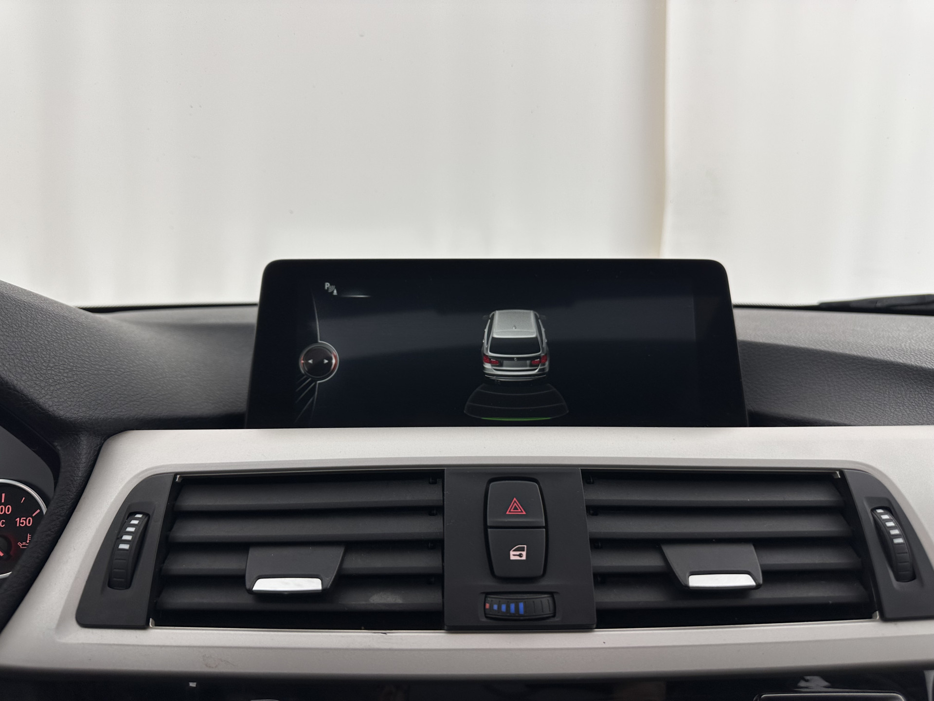 BMW 3-serie Touring 320d EDE Corporate Lease Essential Aut. *PANO | FULL-LEATHER | FULL-LED | NAVI-FULLMAP | HEATED-COMFORTSEATS | HIFI-SOUND | ECC | PDC | CRUISE | 16''ALU*