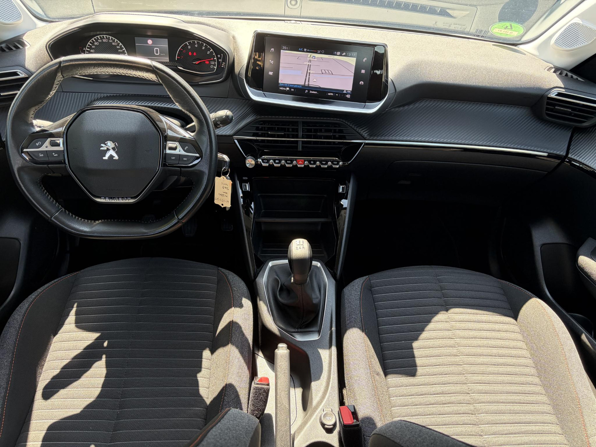 Peugeot 208 1.2 PureTech Blue Lease Active 2e Eigenaar,D-riem vv in 11-2025,Camera,Navi,Carplay,75pk,Clima,Cruise,Rijstrooksensor,Pdc,Lm velgen,N.A.P,Apk tot 11-2027