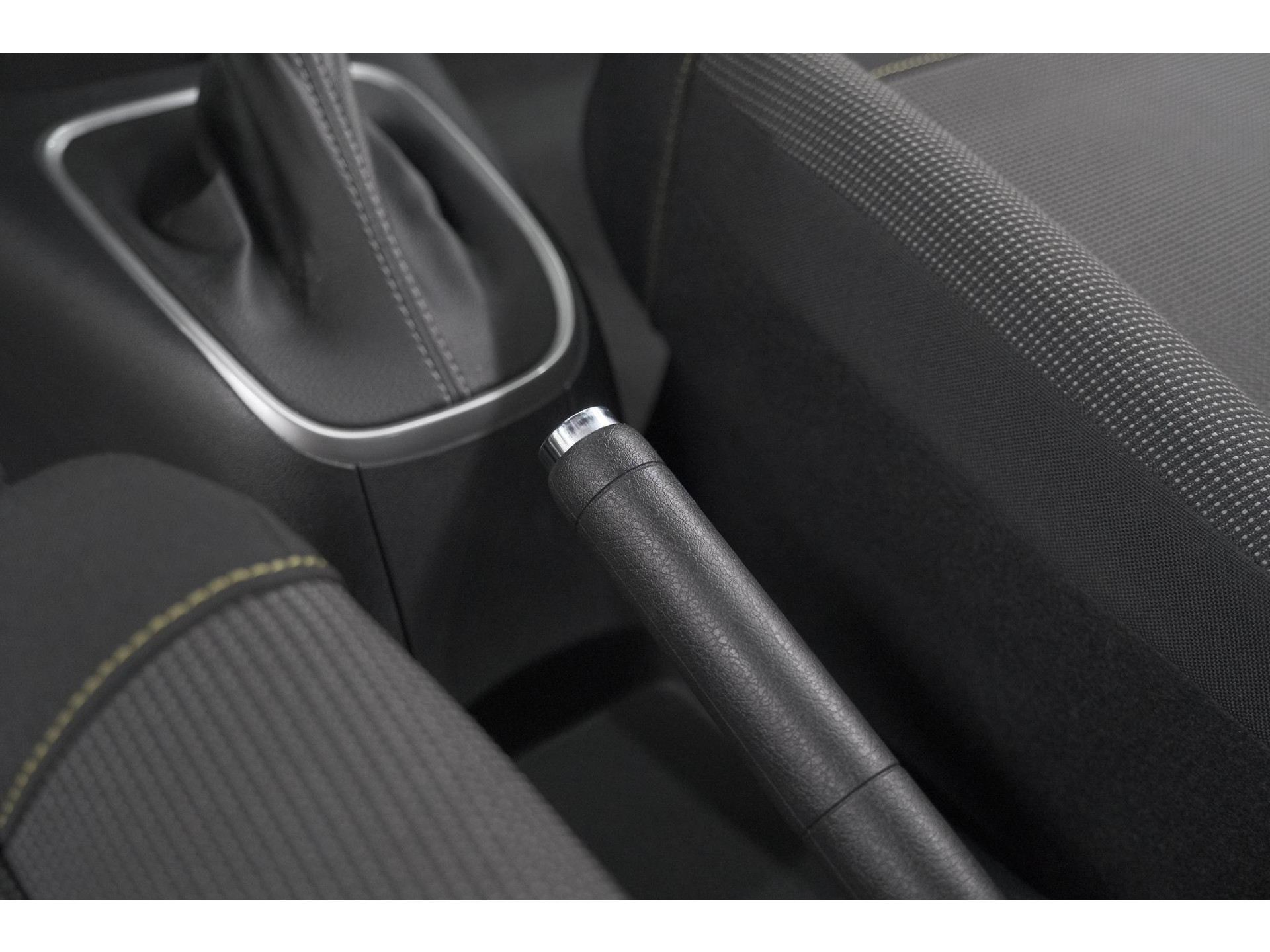 Citroen C3 PureTech 110 EAT6 C-Series | Apple Carplay | Parkeersensoren | Climate Control